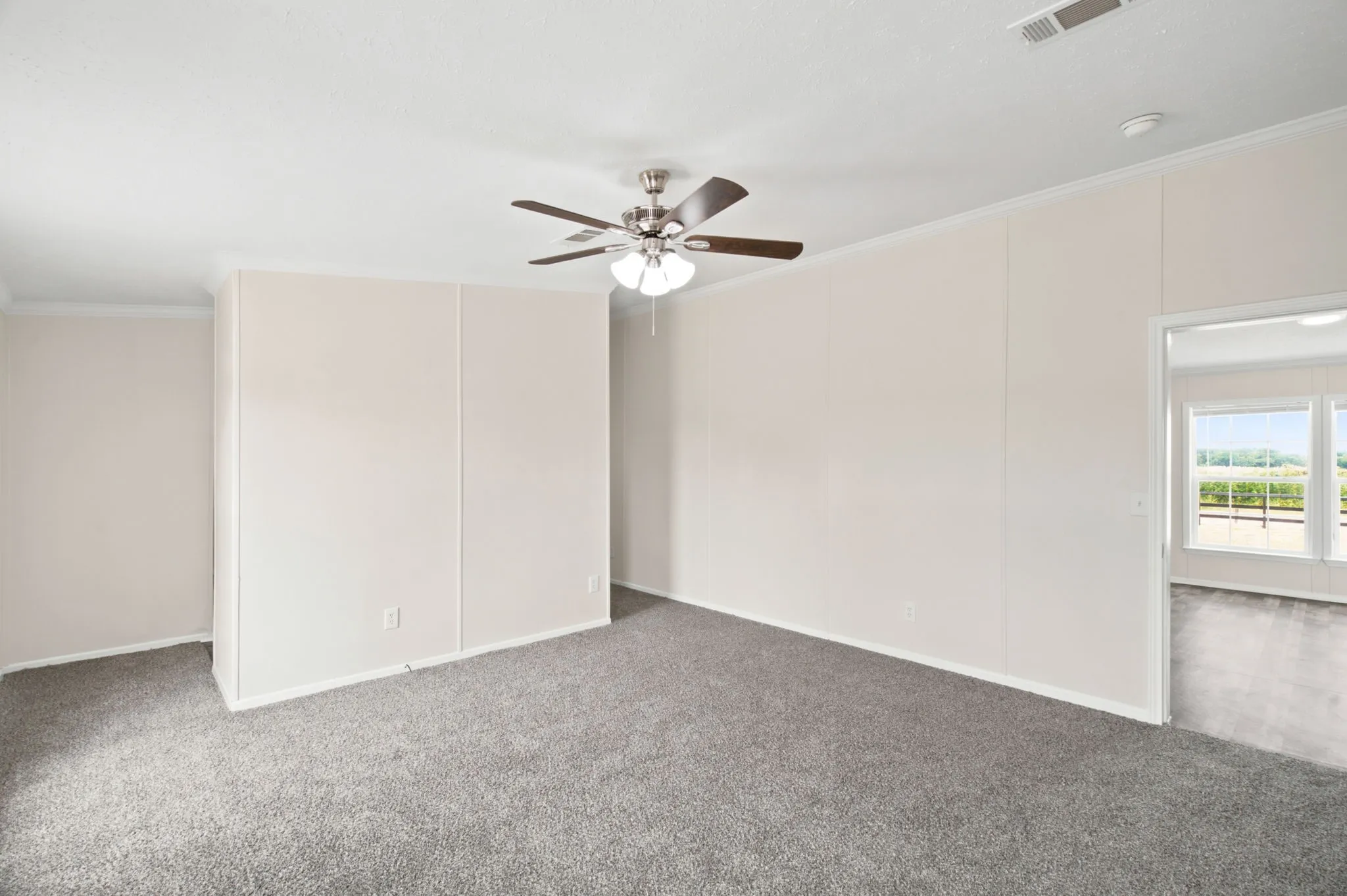 Wrap around entry to primary bathroom