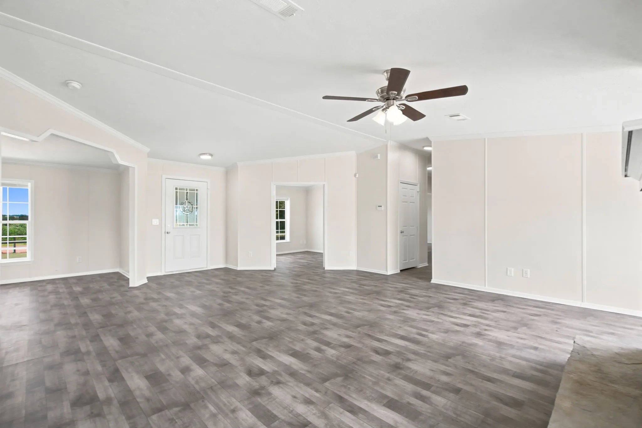 Mobile Home For Sale in Parker County , 1040 Earp Road, Springtown, Texas 76082, 5 Bedroom, 2 Bathroom, Garage spaces, 2,280 Sqft, built in 2008, mls#21350721, Real Estate Agent in Springtown, Homes For Sale in Parker county, Homes For Sale in Springtown, Realtor in Springtown Texas, Real Estate Brokerage Independent Realty Texas, Luminita Cordes Realtor