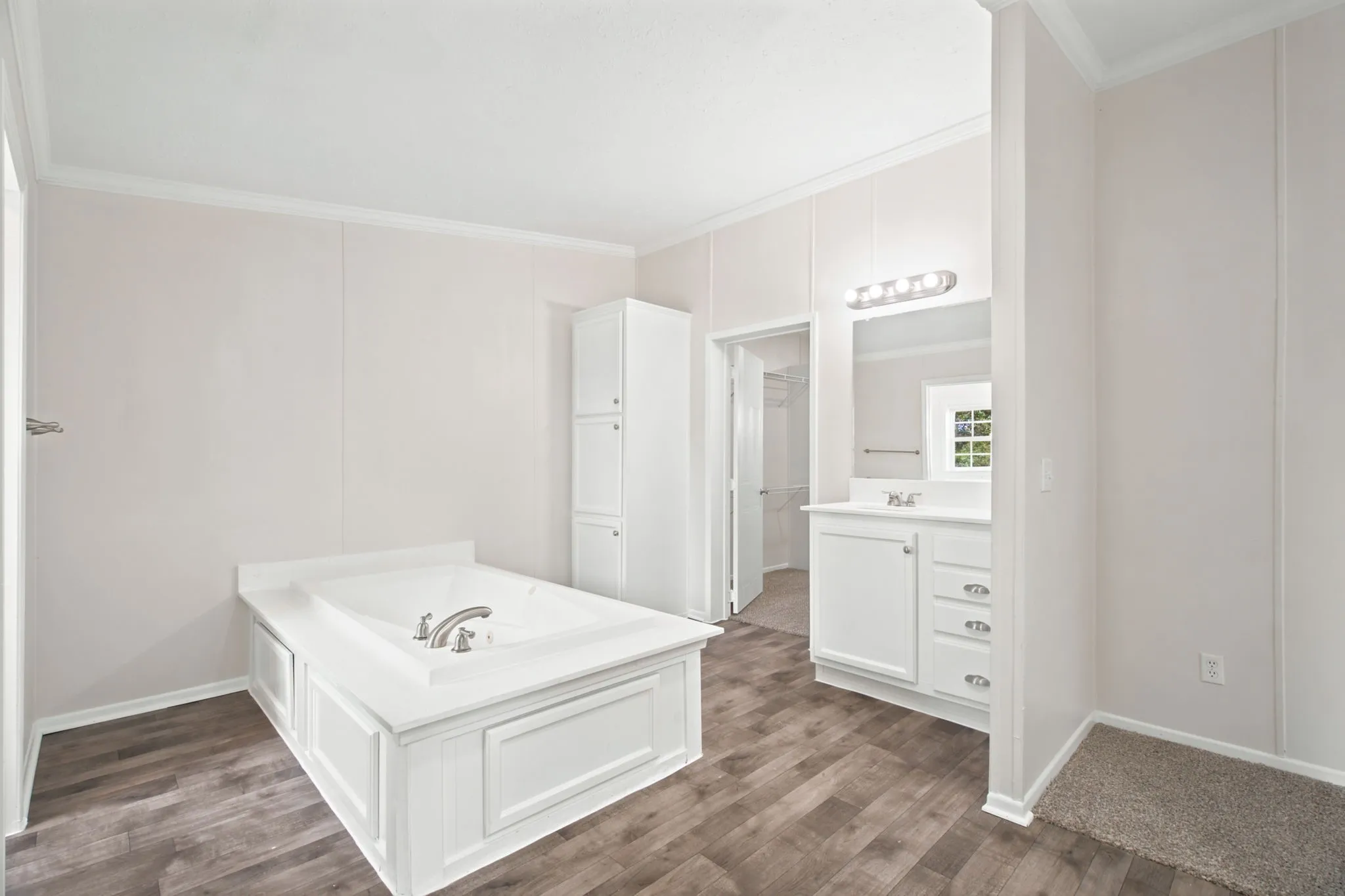 Mobile Home For Sale in Parker County , 1040 Earp Road, Springtown, Texas 76082, 5 Bedroom, 2 Bathroom, Garage spaces, 2,280 Sqft, built in 2008, mls#21350721, Real Estate Agent in Springtown, Homes For Sale in Parker county, Homes For Sale in Springtown, Realtor in Springtown Texas, Real Estate Brokerage Independent Realty Texas, Luminita Cordes Realtor