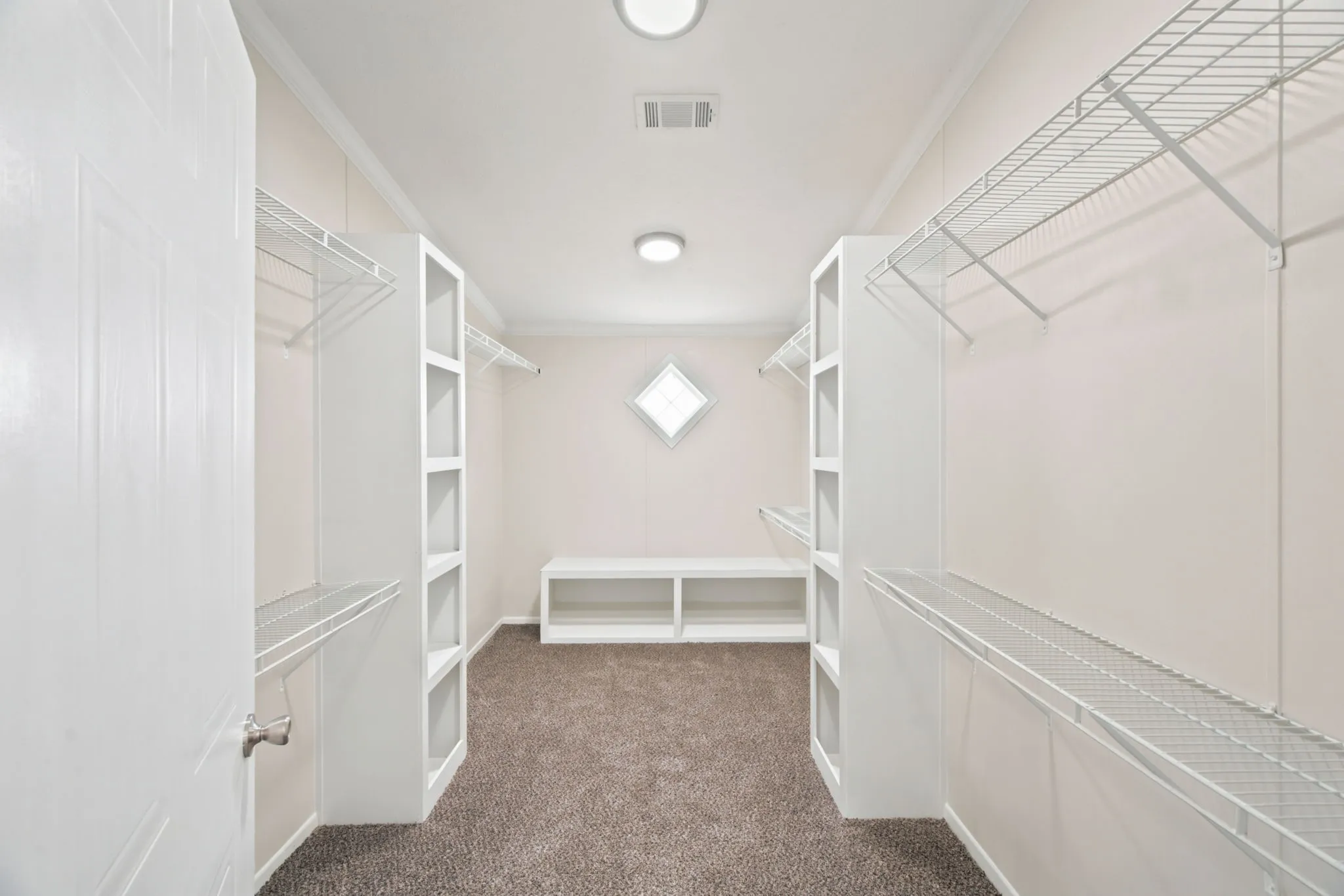 Mobile Home For Sale in Parker County , 1040 Earp Road, Springtown, Texas 76082, 5 Bedroom, 2 Bathroom, Garage spaces, 2,280 Sqft, built in 2008, mls#21350721, Real Estate Agent in Springtown, Homes For Sale in Parker county, Homes For Sale in Springtown, Realtor in Springtown Texas, Real Estate Brokerage Independent Realty Texas, Luminita Cordes Realtor