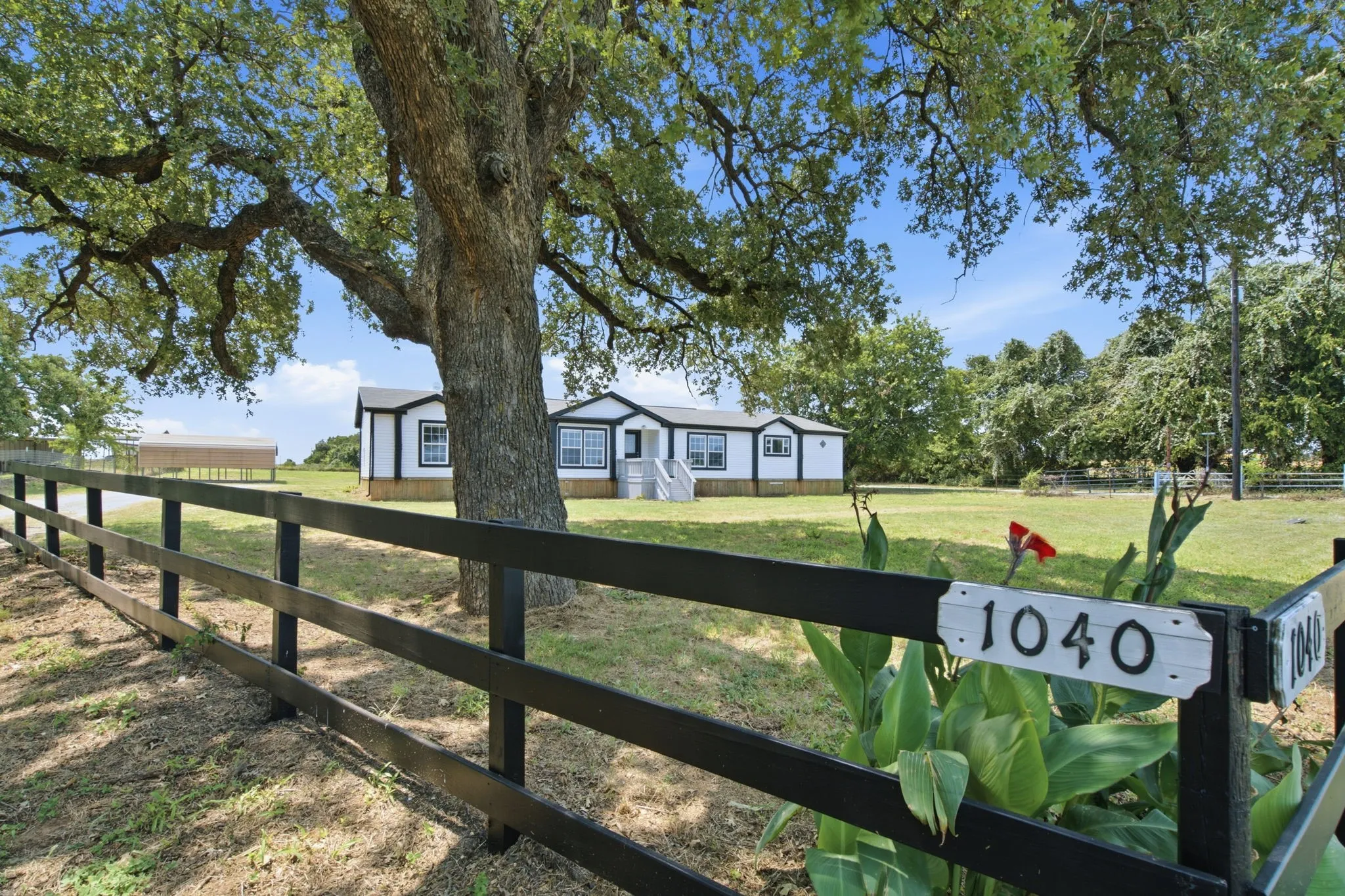 Mobile Home For Sale in Parker County , 1040 Earp Road, Springtown, Texas 76082, 5 Bedroom, 2 Bathroom, Garage spaces, 2,280 Sqft, built in 2008, mls#21350721, Real Estate Agent in Springtown, Homes For Sale in Parker county, Homes For Sale in Springtown, Realtor in Springtown Texas, Real Estate Brokerage Independent Realty Texas, Luminita Cordes Realtor