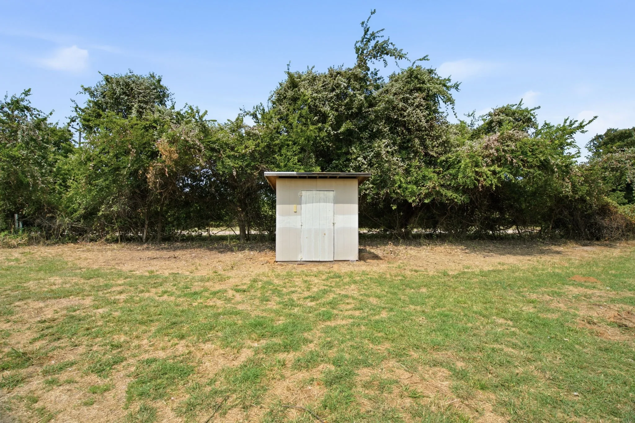 Mobile Home For Sale in Parker County , 1040 Earp Road, Springtown, Texas 76082, 5 Bedroom, 2 Bathroom, Garage spaces, 2,280 Sqft, built in 2008, mls#21350721, Real Estate Agent in Springtown, Homes For Sale in Parker county, Homes For Sale in Springtown, Realtor in Springtown Texas, Real Estate Brokerage Independent Realty Texas, Luminita Cordes Realtor
