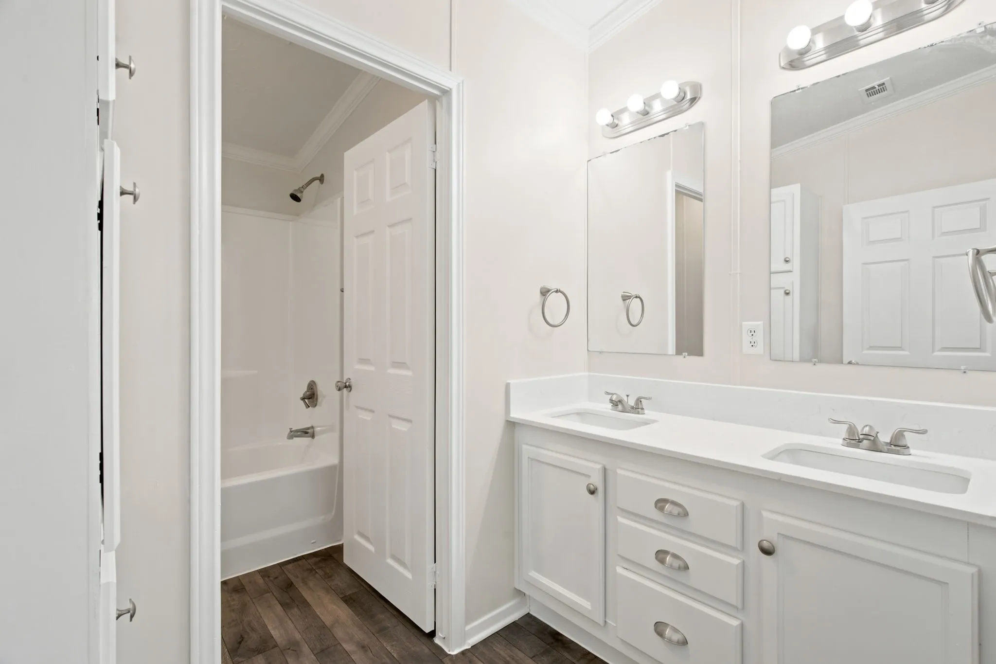 Mobile Home For Sale in Parker County , 1040 Earp Road, Springtown, Texas 76082, 5 Bedroom, 2 Bathroom, Garage spaces, 2,280 Sqft, built in 2008, mls#21350721, Real Estate Agent in Springtown, Homes For Sale in Parker county, Homes For Sale in Springtown, Realtor in Springtown Texas, Real Estate Brokerage Independent Realty Texas, Luminita Cordes Realtor