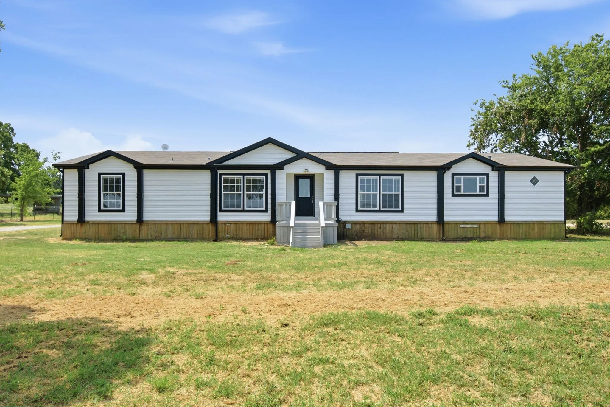 Mobile Home For Sale in Parker County , 1040 Earp Road, Springtown, Texas 76082, 5 Bedroom, 2 Bathroom, Garage spaces, 2,280 Sqft, built in 2008, mls#21350721, Real Estate Agent in Springtown, Homes For Sale in Parker county, Homes For Sale in Springtown, Realtor in Springtown Texas, Real Estate Brokerage Independent Realty Texas, Luminita Cordes Realtor