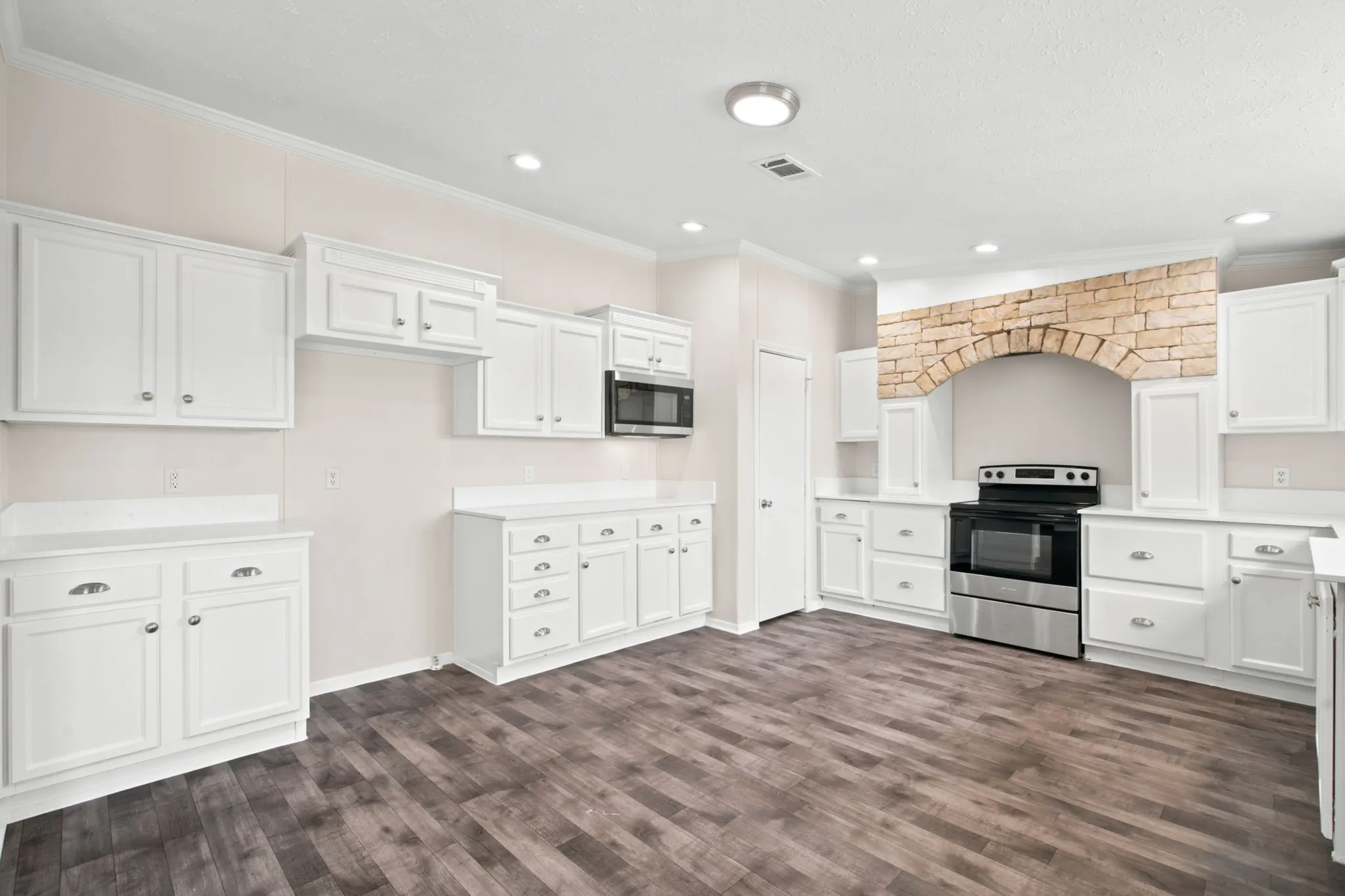 Mobile Home For Sale in Parker County , 1040 Earp Road, Springtown, Texas 76082, 5 Bedroom, 2 Bathroom, Garage spaces, 2,280 Sqft, built in 2008, mls#21350721, Real Estate Agent in Springtown, Homes For Sale in Parker county, Homes For Sale in Springtown, Realtor in Springtown Texas, Real Estate Brokerage Independent Realty Texas, Luminita Cordes Realtor