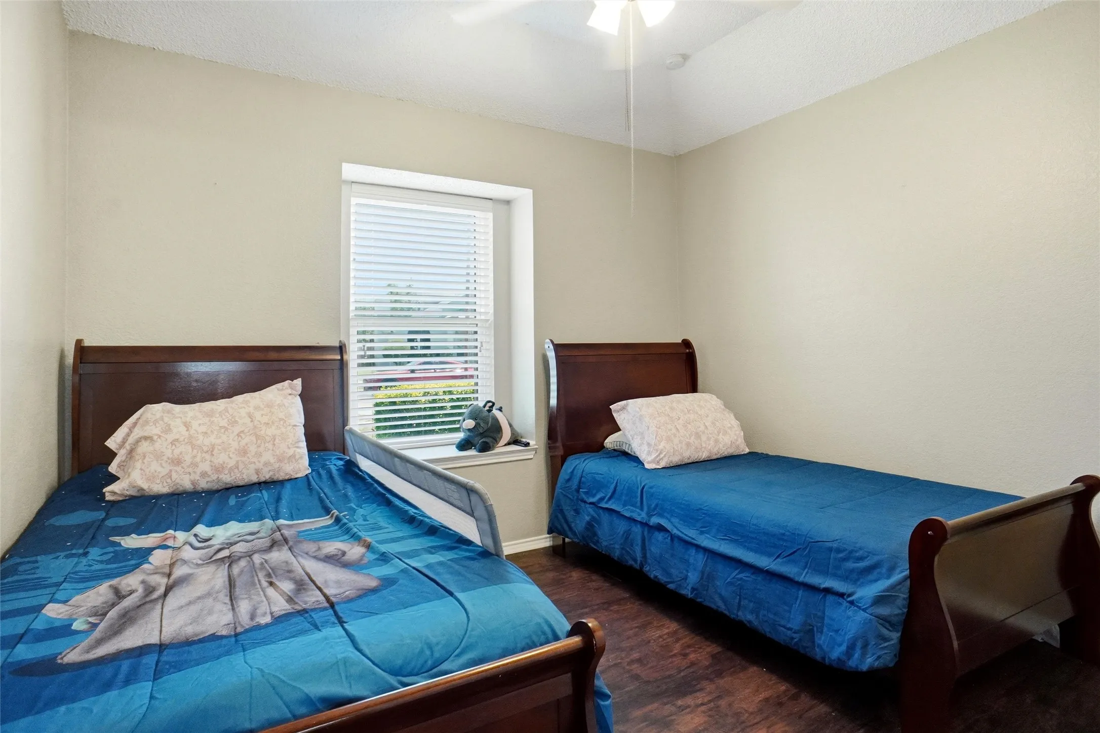 Single Family Residence For Sale in Tarrant County , 7108 Summerset Drive, Benbrook, Texas 76126, 3 Bedroom, 2 Bathroom, 2 Garage spaces, 1,685 Sqft, built in 1990, mls#21351325, Real Estate Agent in Benbrook, Homes For Sale in Tarrant county, Homes For Sale in Benbrook, Realtor in Benbrook Texas, Real Estate Brokerage Independent Realty Texas, Luminita Cordes Realtor