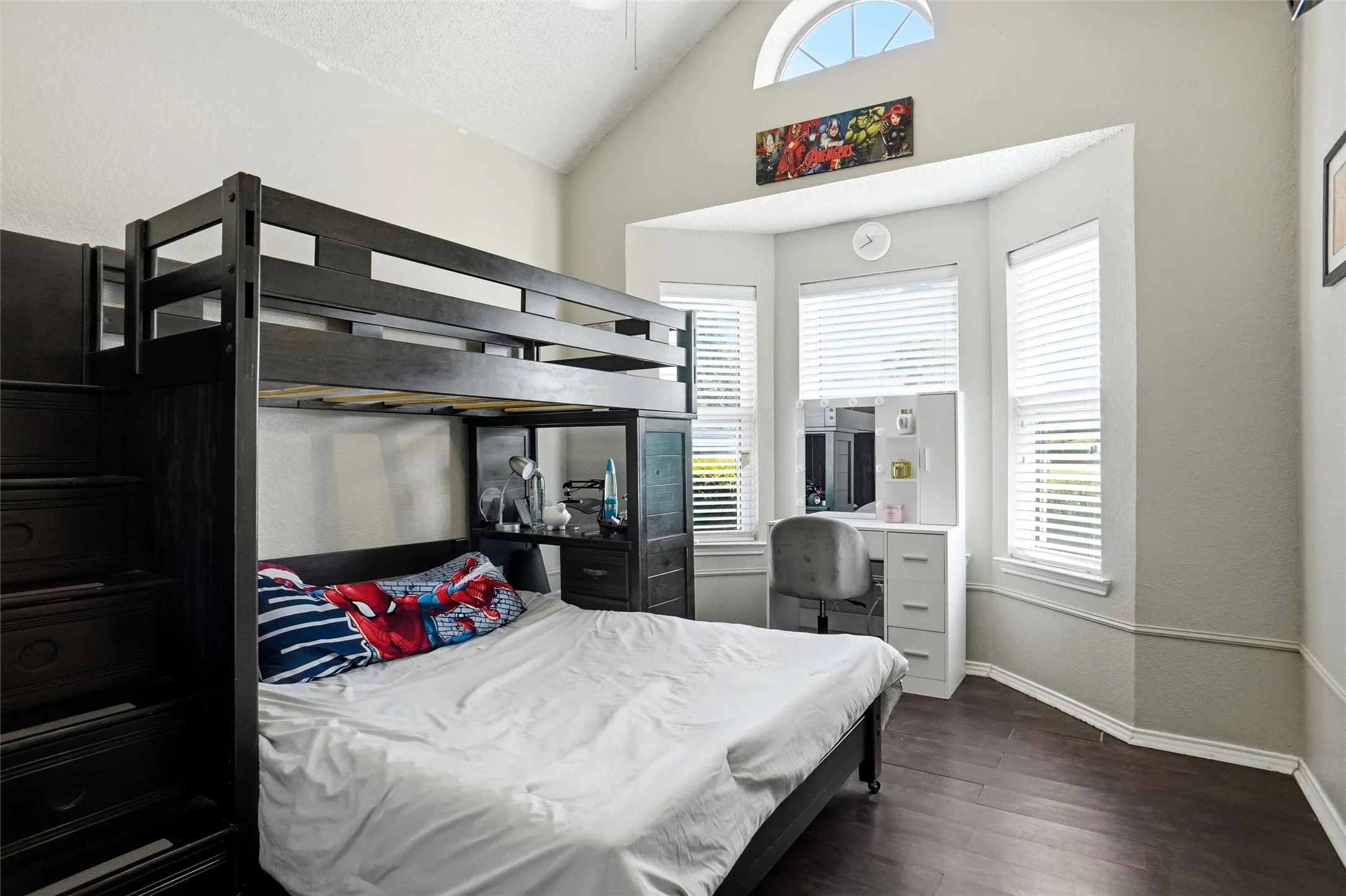 Single Family Residence For Sale in Tarrant County , 7108 Summerset Drive, Benbrook, Texas 76126, 3 Bedroom, 2 Bathroom, 2 Garage spaces, 1,685 Sqft, built in 1990, mls#21351325, Real Estate Agent in Benbrook, Homes For Sale in Tarrant county, Homes For Sale in Benbrook, Realtor in Benbrook Texas, Real Estate Brokerage Independent Realty Texas, Luminita Cordes Realtor