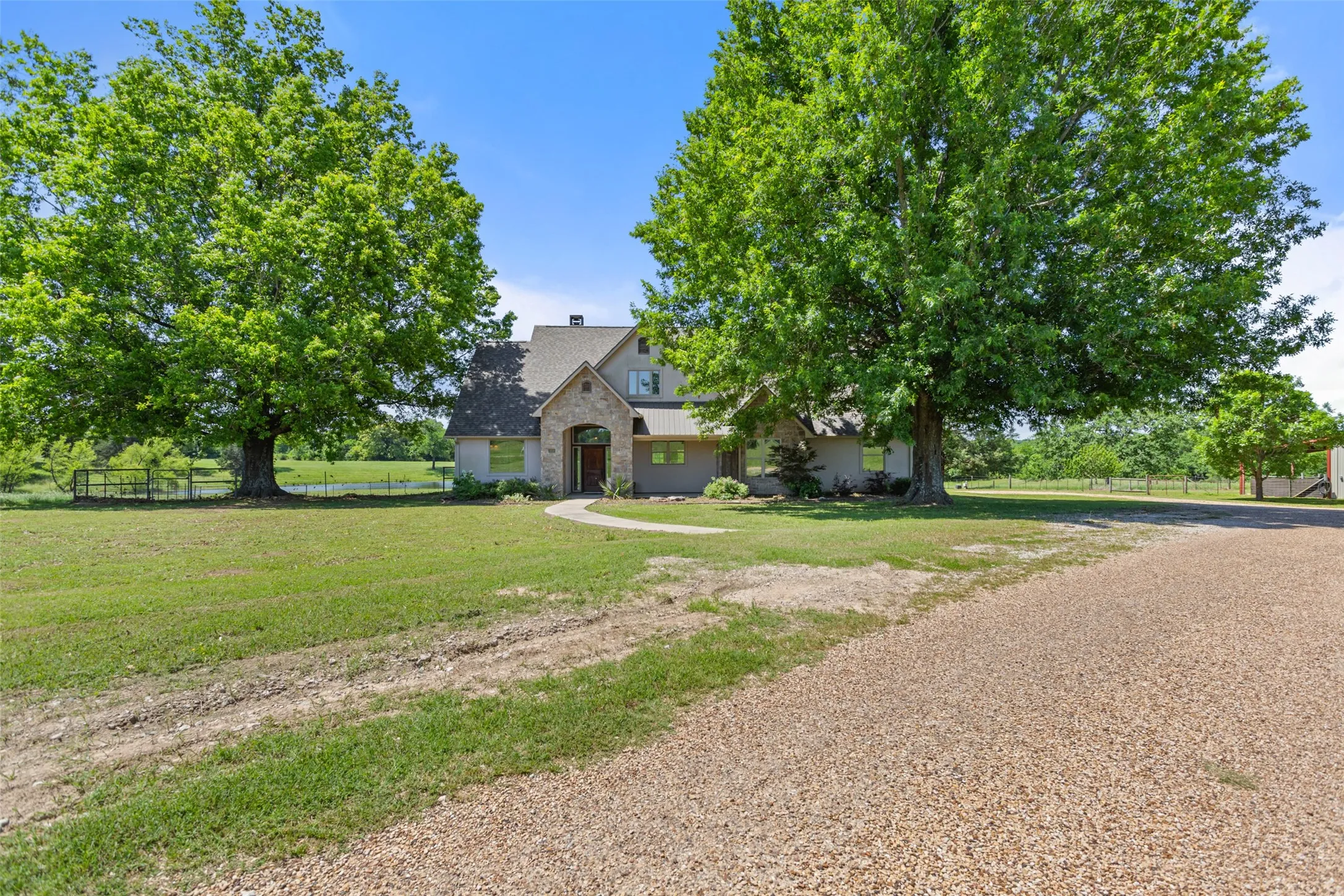 DRIVEWAY VIEW PIC TWO