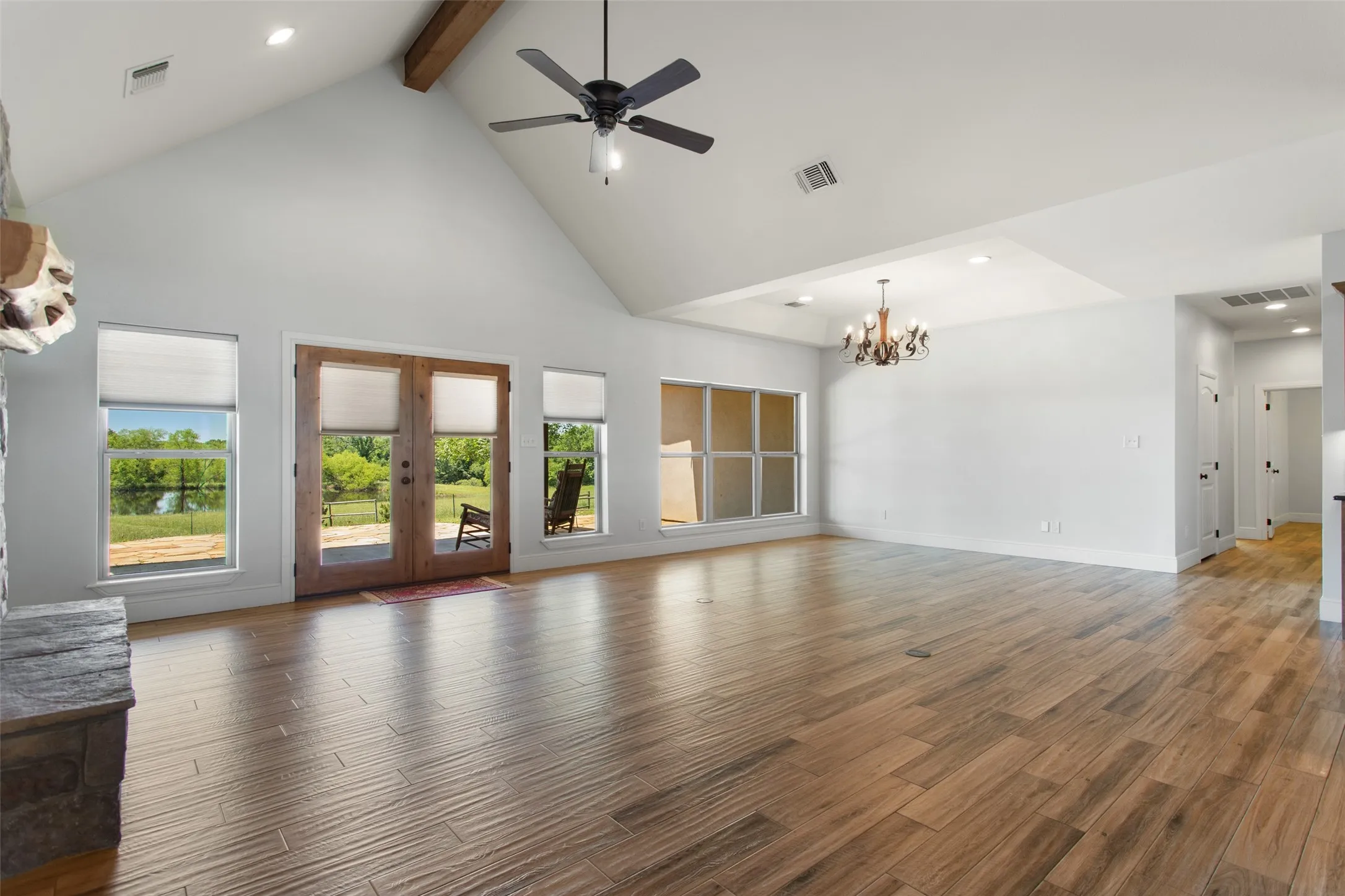 LIVING ROOM/DINING AREA