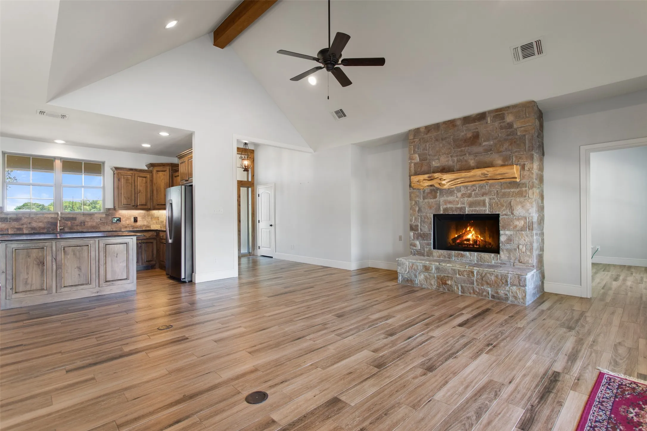 LIVING ROOM WITH FIREPLACE