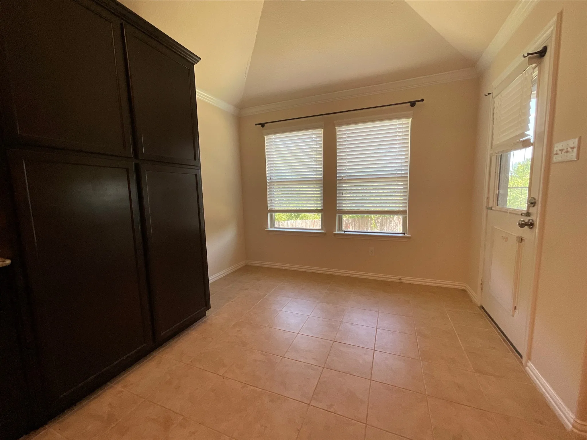 Single Family Residence For Sale in Mc Lennan County , 225 Woodhaven Trail, Waco, Texas 76657, 3 Bedroom, 3 Bathroom, 2 Garage spaces, 2,032 Sqft, built in 2014, mls#21314173, Real Estate Agent in Waco, Homes For Sale in Mc Lennan county, Homes For Sale in Waco, Realtor in Waco Texas, Real Estate Brokerage Independent Realty Texas, Luminita Cordes Realtor