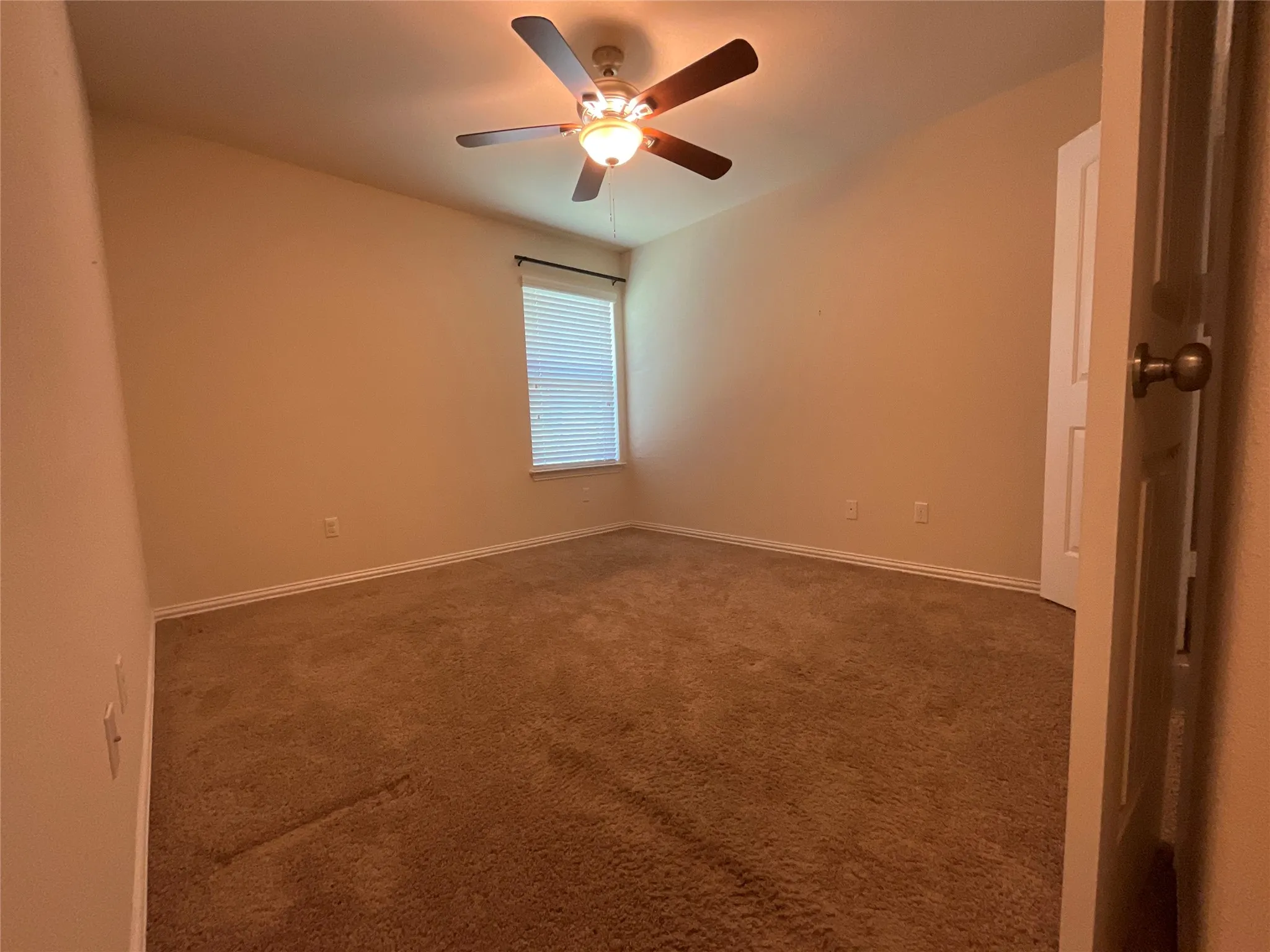 Single Family Residence For Sale in Mc Lennan County , 225 Woodhaven Trail, Waco, Texas 76657, 3 Bedroom, 3 Bathroom, 2 Garage spaces, 2,032 Sqft, built in 2014, mls#21314173, Real Estate Agent in Waco, Homes For Sale in Mc Lennan county, Homes For Sale in Waco, Realtor in Waco Texas, Real Estate Brokerage Independent Realty Texas, Luminita Cordes Realtor