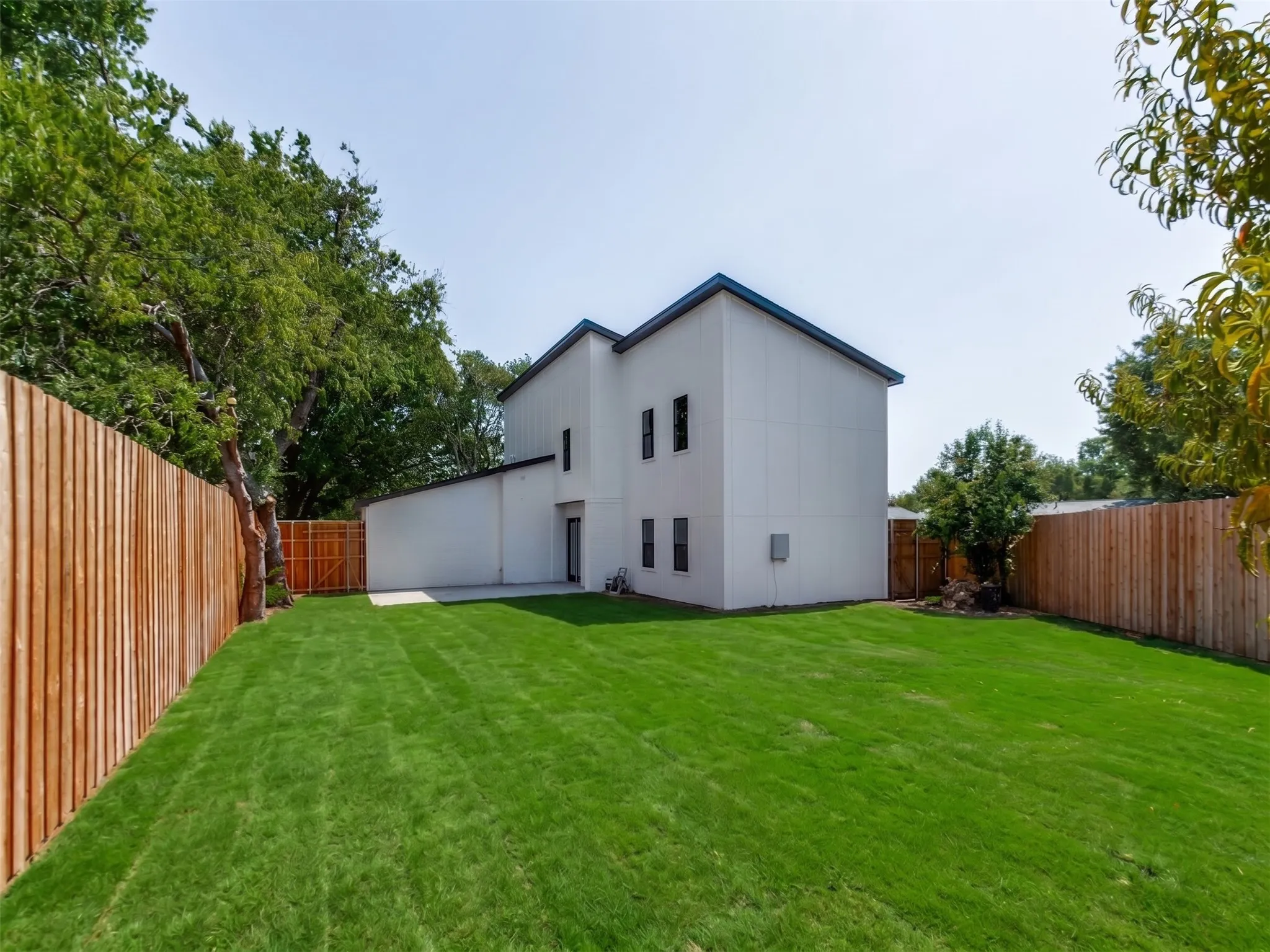 Single Family Residence For Sale in Dallas County , 2023 Cap Rock Drive, Richardson, Texas 75080, 5 Bedroom, 5 Bathroom, 2 Garage spaces, 3,620 Sqft, built in 1964, mls#21349762, Real Estate Agent in Richardson, Homes For Sale in Dallas county, Homes For Sale in Richardson, Realtor in Richardson Texas, Real Estate Brokerage Independent Realty Texas, Luminita Cordes Realtor