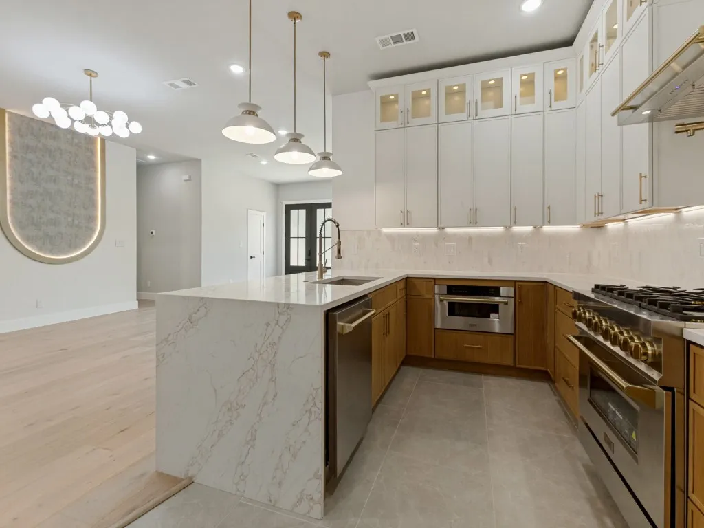 Single Family Residence For Sale in Dallas County , 2023 Cap Rock Drive, Richardson, Texas 75080, 5 Bedroom, 5 Bathroom, 2 Garage spaces, 3,620 Sqft, built in 1964, mls#21349762, Real Estate Agent in Richardson, Homes For Sale in Dallas county, Homes For Sale in Richardson, Realtor in Richardson Texas, Real Estate Brokerage Independent Realty Texas, Luminita Cordes Realtor