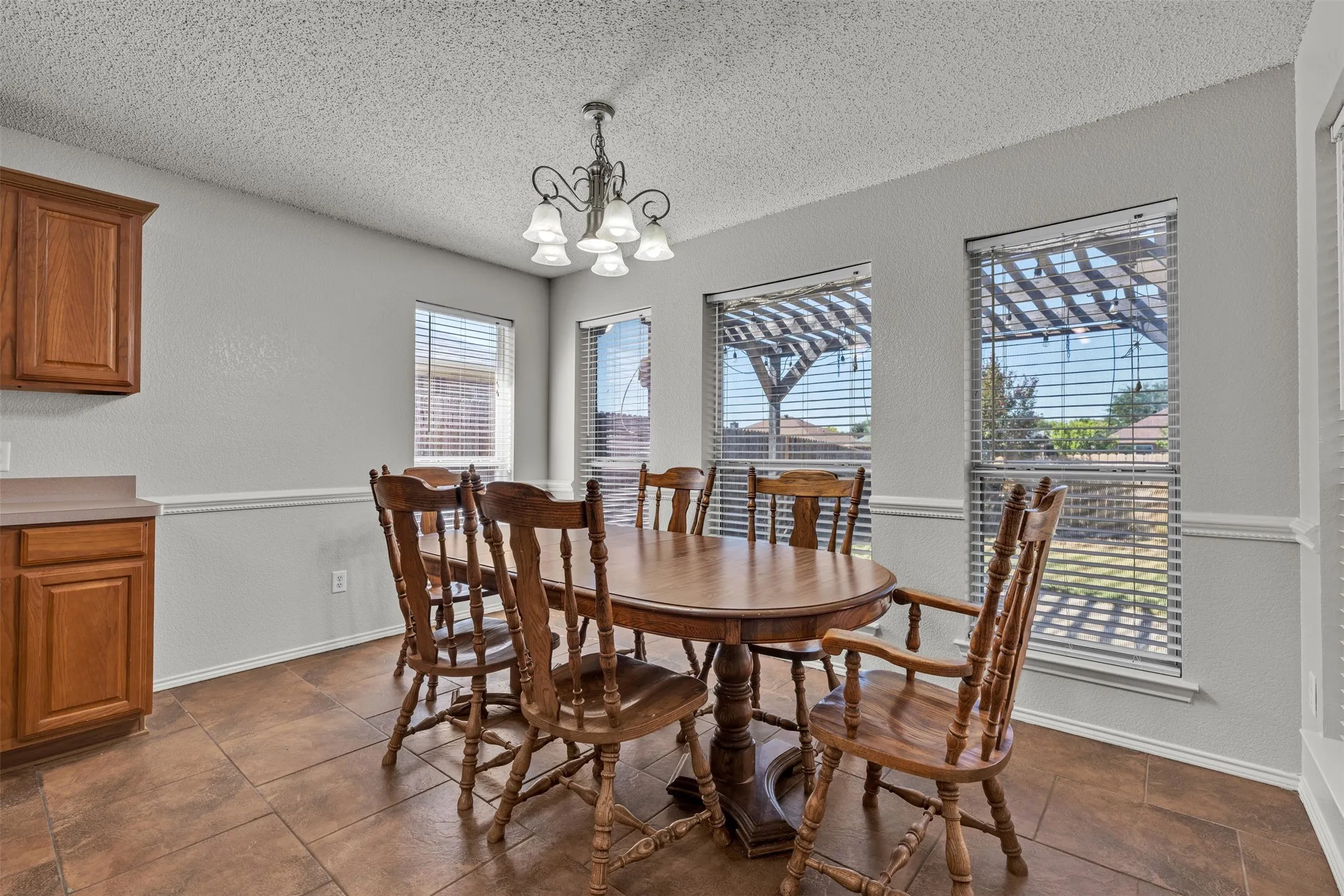 Single Family Residence For Sale in Johnson County , 1017 Aaron Drive, Burleson, Texas 76028, 4 Bedroom, 2 Bathroom, 2 Garage spaces, 1,964 Sqft, built in 2003, mls#21347762, Real Estate Agent in Burleson, Homes For Sale in Johnson county, Homes For Sale in Burleson, Realtor in Burleson Texas, Real Estate Brokerage Independent Realty Texas, Luminita Cordes Realtor