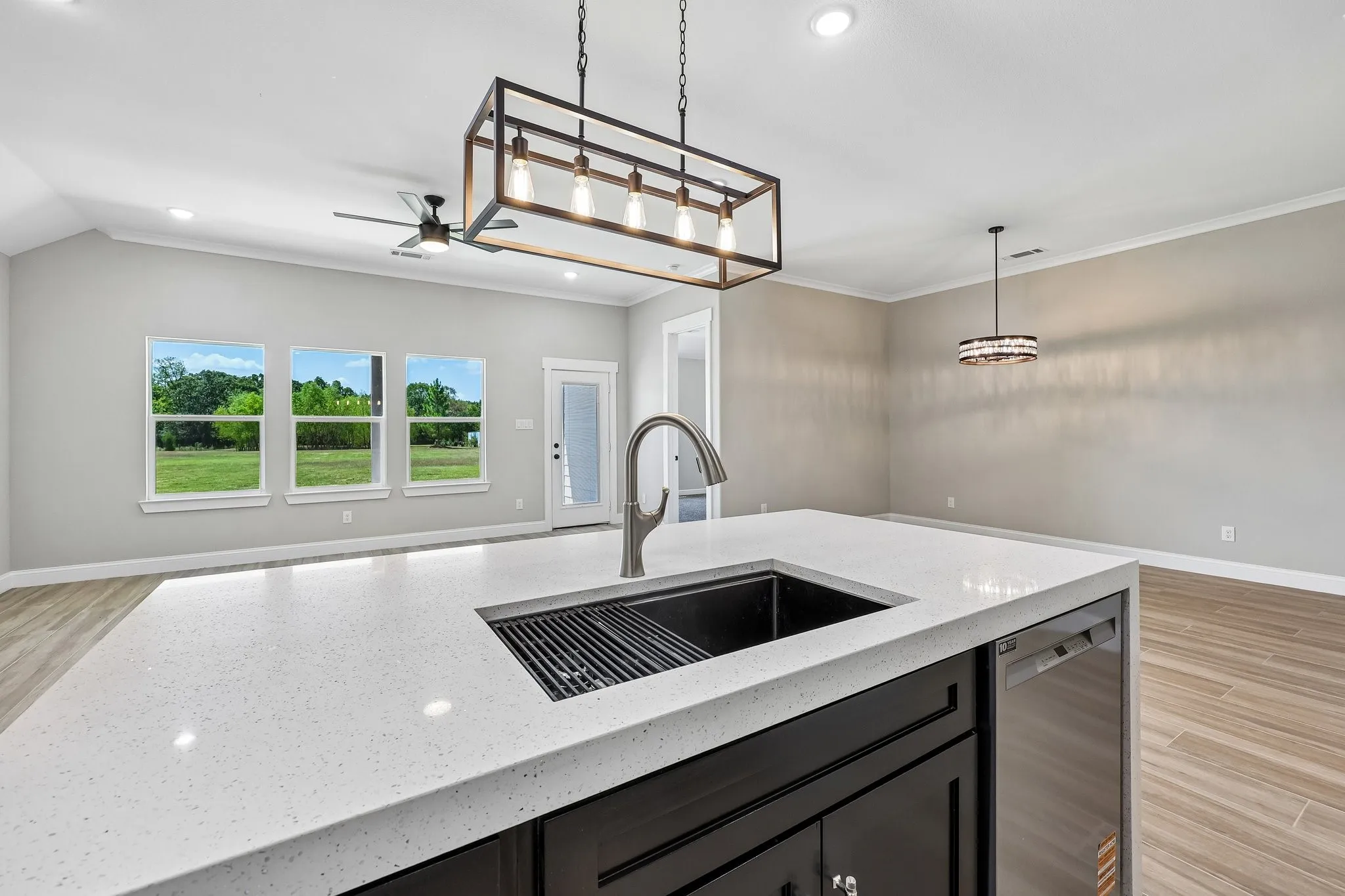 Single Family Residence For Sale in Van Zandt County , 592 VZ County Road 2430, Mabank, Texas 75147, 4 Bedroom, 2 Bathroom, 2 Garage spaces, 1,910 Sqft, built in 2025, mls#21351400, Real Estate Agent in Mabank, Homes For Sale in Van Zandt county, Homes For Sale in Mabank, Realtor in Mabank Texas, Real Estate Brokerage Independent Realty Texas, Luminita Cordes Realtor