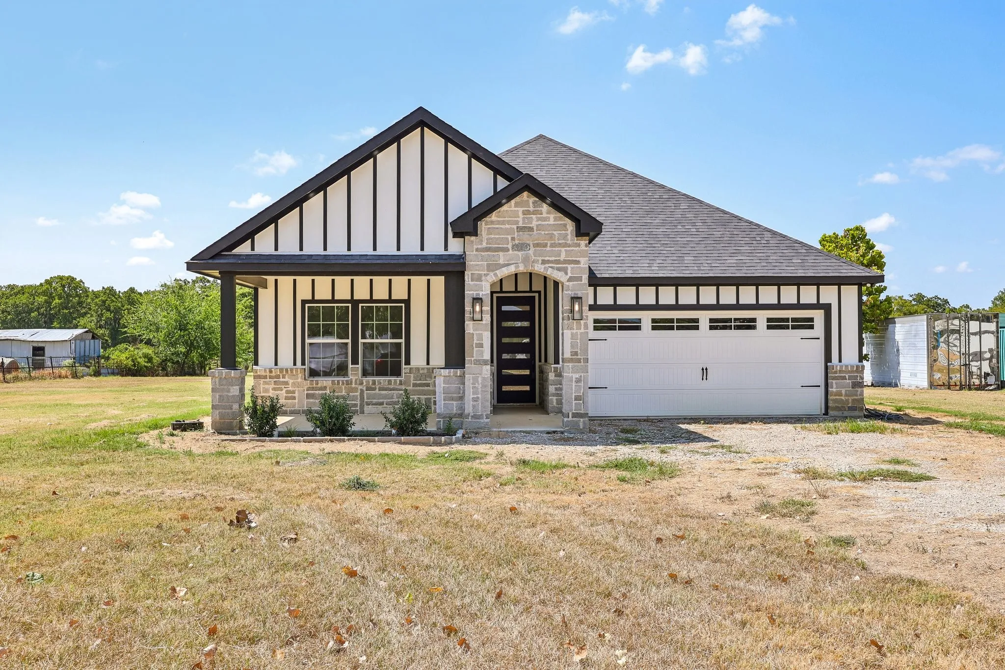 Single Family Residence For Sale in Van Zandt County , 592 VZ County Road 2430, Mabank, Texas 75147, 4 Bedroom, 2 Bathroom, 2 Garage spaces, 1,910 Sqft, built in 2025, mls#21351400, Real Estate Agent in Mabank, Homes For Sale in Van Zandt county, Homes For Sale in Mabank, Realtor in Mabank Texas, Real Estate Brokerage Independent Realty Texas, Luminita Cordes Realtor