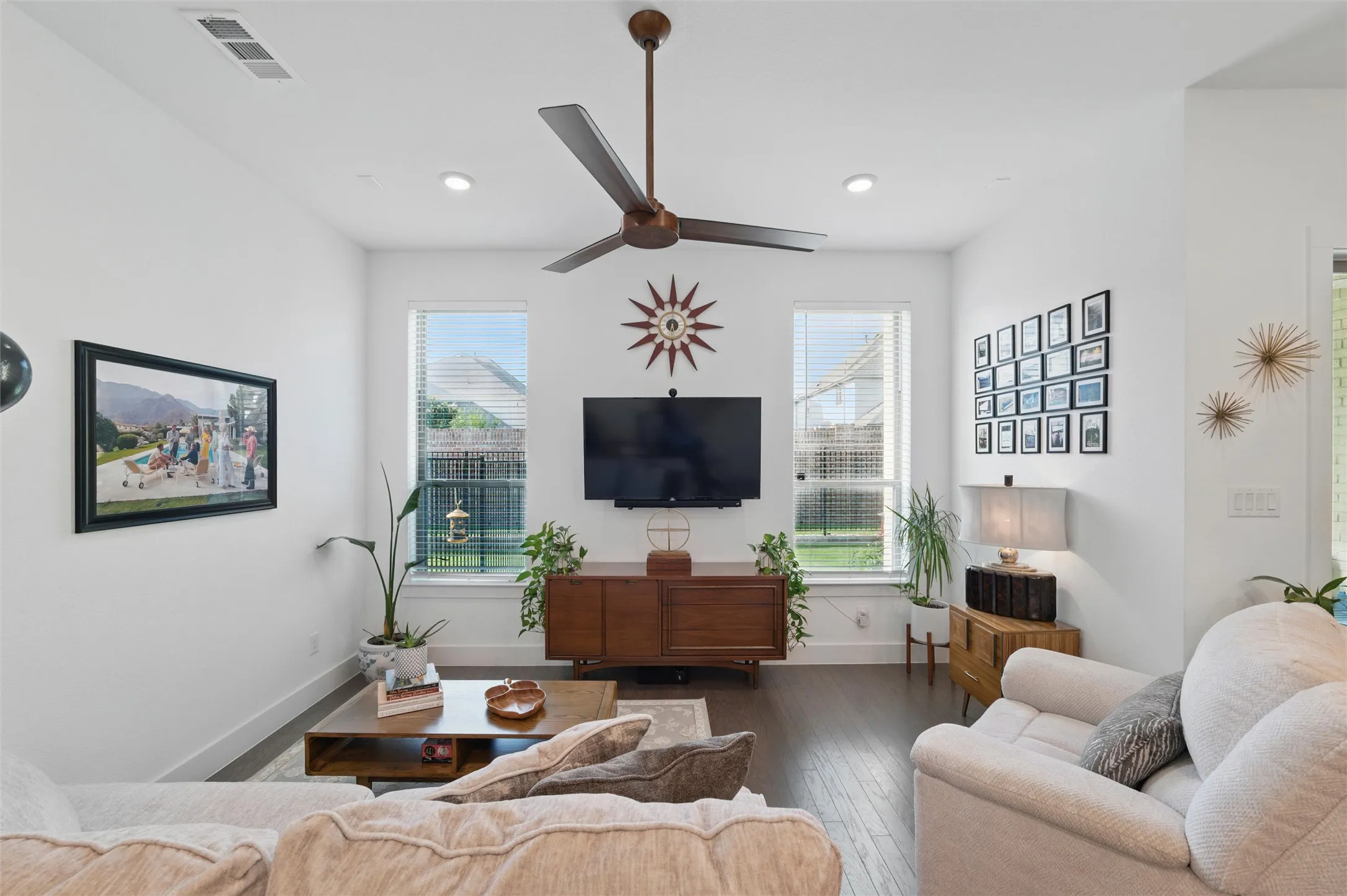 Single Family Residence For Rent in Collin County , 1078 Maverick Drive, Allen, Texas 75013, 3 Bedroom, 3 Bathroom, 2 Garage spaces, 2,000 Sqft, built in 2019, mls#21350762, Real Estate Agent in Allen, Homes For Rent in Collin county, Homes For Rent in Allen, Realtor in Allen Texas, Real Estate Brokerage Independent Realty Texas, Luminita Cordes Realtor