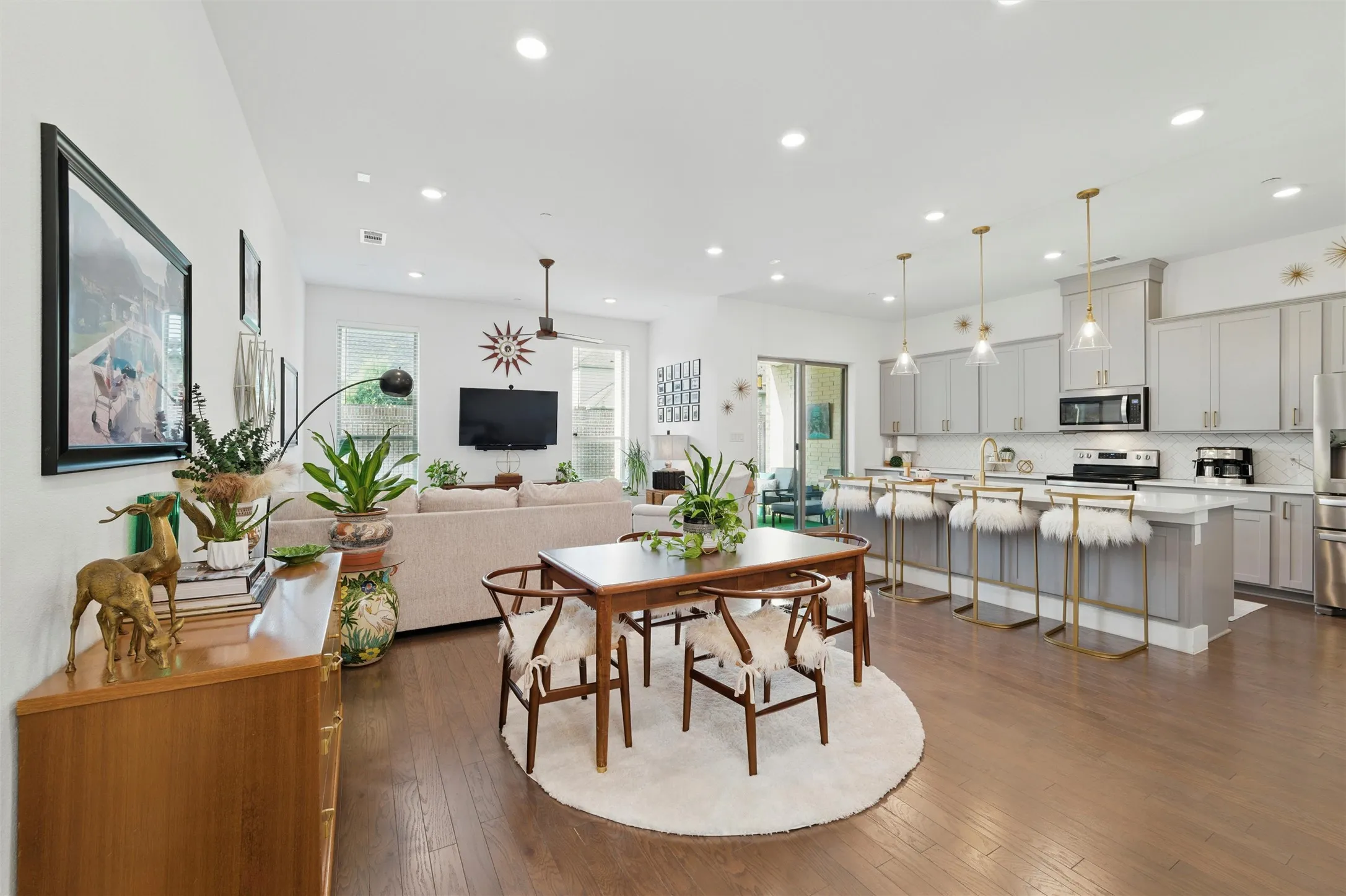 Single Family Residence For Rent in Collin County , 1078 Maverick Drive, Allen, Texas 75013, 3 Bedroom, 3 Bathroom, 2 Garage spaces, 2,000 Sqft, built in 2019, mls#21350762, Real Estate Agent in Allen, Homes For Rent in Collin county, Homes For Rent in Allen, Realtor in Allen Texas, Real Estate Brokerage Independent Realty Texas, Luminita Cordes Realtor