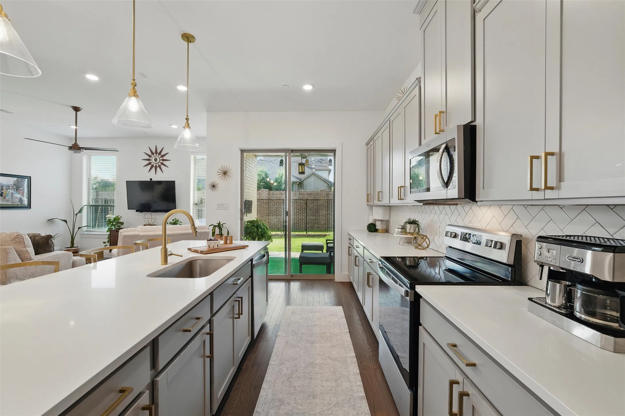 Single Family Residence For Rent in Collin County , 1078 Maverick Drive, Allen, Texas 75013, 3 Bedroom, 3 Bathroom, 2 Garage spaces, 2,000 Sqft, built in 2019, mls#21350762, Real Estate Agent in Allen, Homes For Rent in Collin county, Homes For Rent in Allen, Realtor in Allen Texas, Real Estate Brokerage Independent Realty Texas, Luminita Cordes Realtor