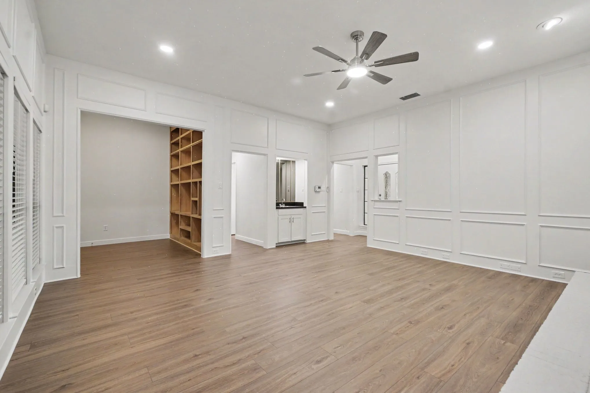 Single Family Residence For Sale in Collin County , 4425 Avonshire Lane, Plano, Texas 75093, 3 Bedroom, 2 Bathroom, 2 Garage spaces, 1,842 Sqft, built in 1983, mls#21351416, Real Estate Agent in Plano, Homes For Sale in Collin county, Homes For Sale in Plano, Realtor in Plano Texas, Real Estate Brokerage Independent Realty Texas, Luminita Cordes Realtor