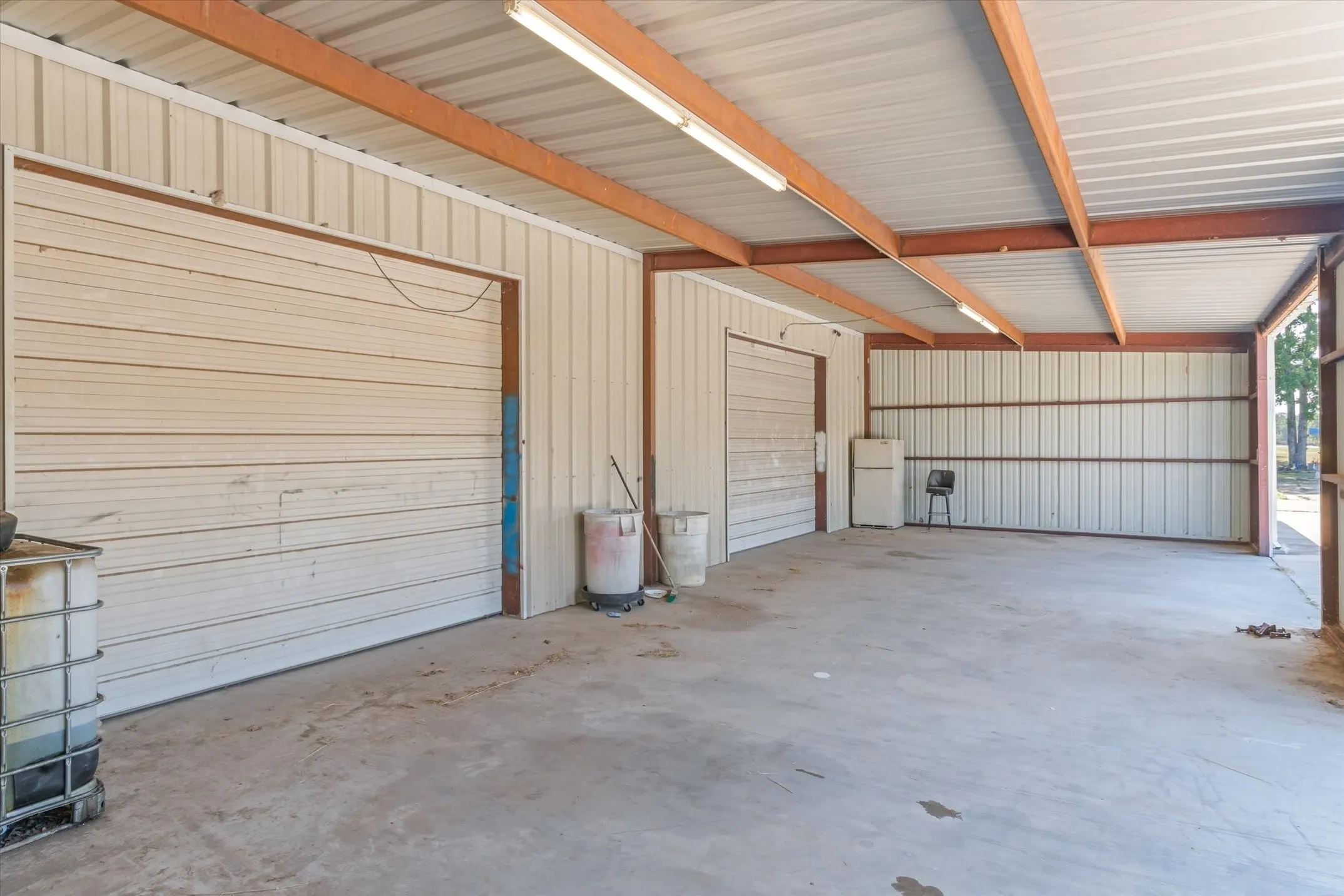 Warehouse For Sale in Hunt County , 10015 Fm 751, Quinlan, Texas 75474, 0, 0, Garage spaces, 3,250 Sqft, built in 2015, Price $400,000, mls#21349519, Real Estate Agent in Quinlan, Homes For Sale in Hunt county, Homes For Sale in Quinlan, Realtor in Quinlan Texas, Real Estate Brokerage Independent Realty Texas, Luminita Cordes Realtor