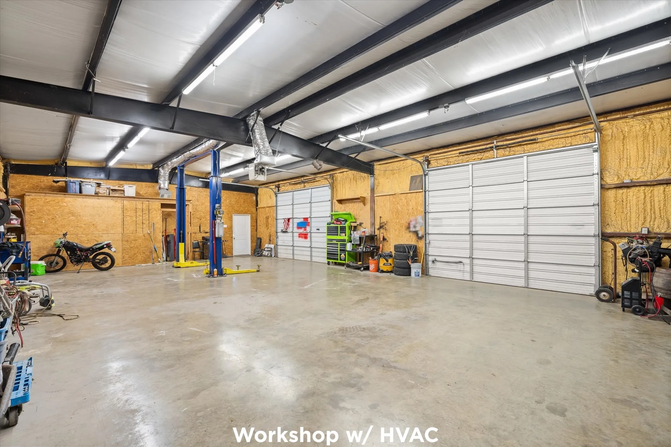 Warehouse For Sale in Hunt County , 10015 Fm 751, Quinlan, Texas 75474, 0, 0, Garage spaces, 3,250 Sqft, built in 2015, Price $400,000, mls#21349519, Real Estate Agent in Quinlan, Homes For Sale in Hunt county, Homes For Sale in Quinlan, Realtor in Quinlan Texas, Real Estate Brokerage Independent Realty Texas, Luminita Cordes Realtor