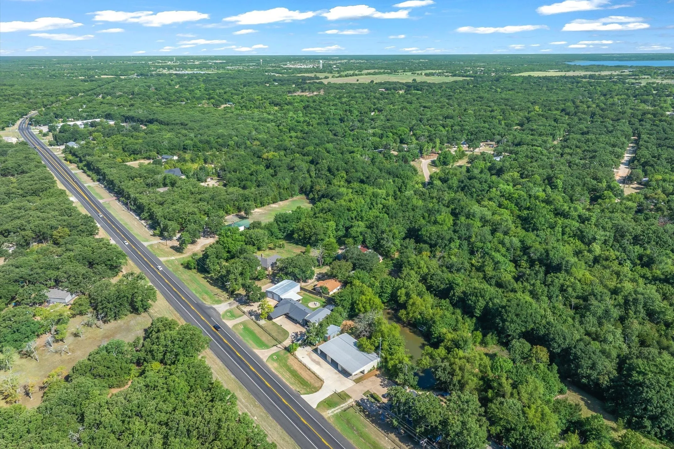 Warehouse For Sale in Hunt County , 10015 Fm 751, Quinlan, Texas 75474, 0, 0, Garage spaces, 3,250 Sqft, built in 2015, Price $400,000, mls#21349519, Real Estate Agent in Quinlan, Homes For Sale in Hunt county, Homes For Sale in Quinlan, Realtor in Quinlan Texas, Real Estate Brokerage Independent Realty Texas, Luminita Cordes Realtor