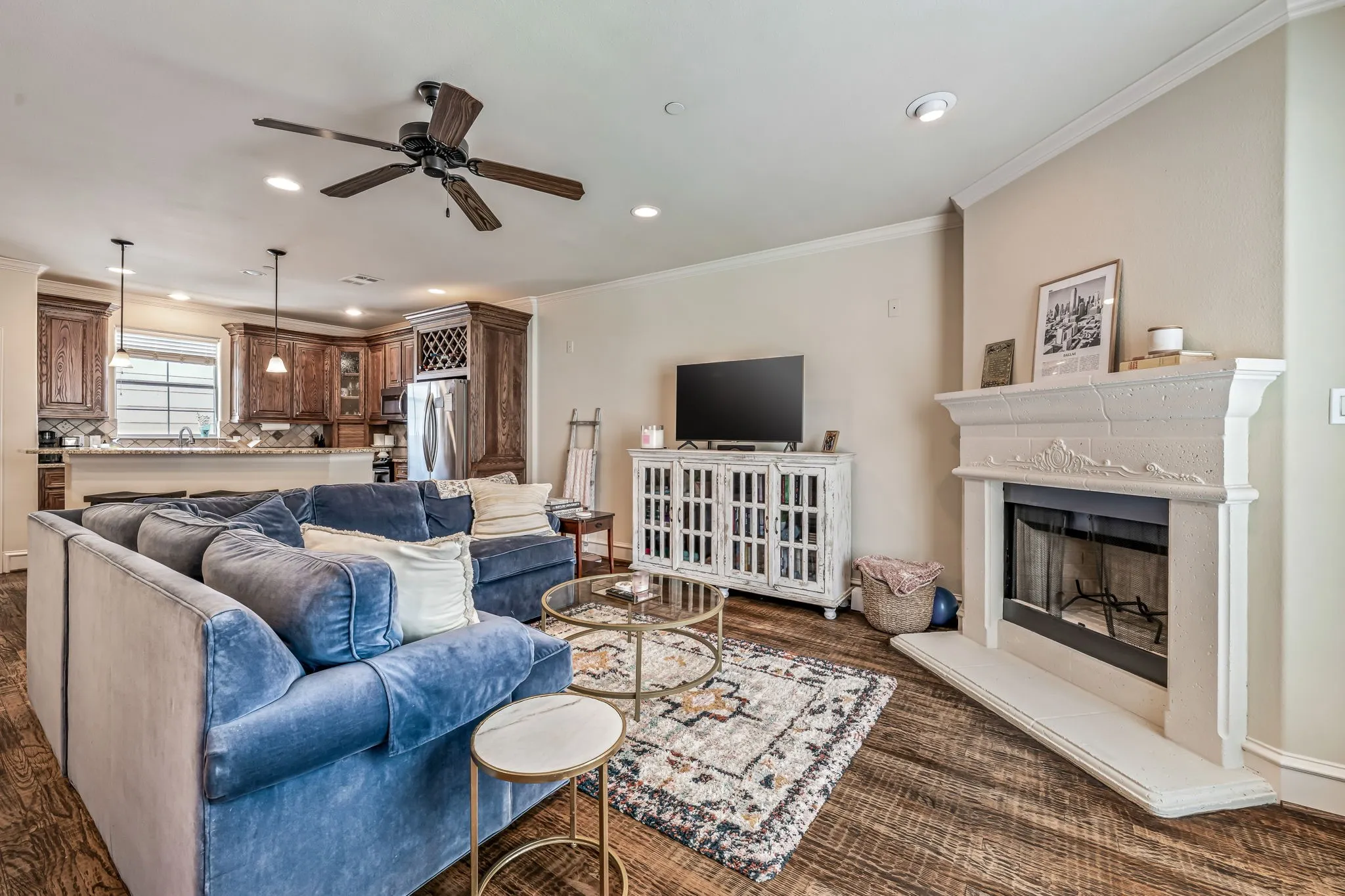 Townhouse For Sale in Dallas County , 1910 Hope Street 15, Dallas, Texas 75206, 3 Bedroom, 4 Bathroom, 2 Garage spaces, 1,758 Sqft, built in 2005, mls#21319960, Real Estate Agent in Dallas, Homes For Sale in Dallas county, Homes For Sale in Dallas, Realtor in Dallas Texas, Real Estate Brokerage Independent Realty Texas, Luminita Cordes Realtor