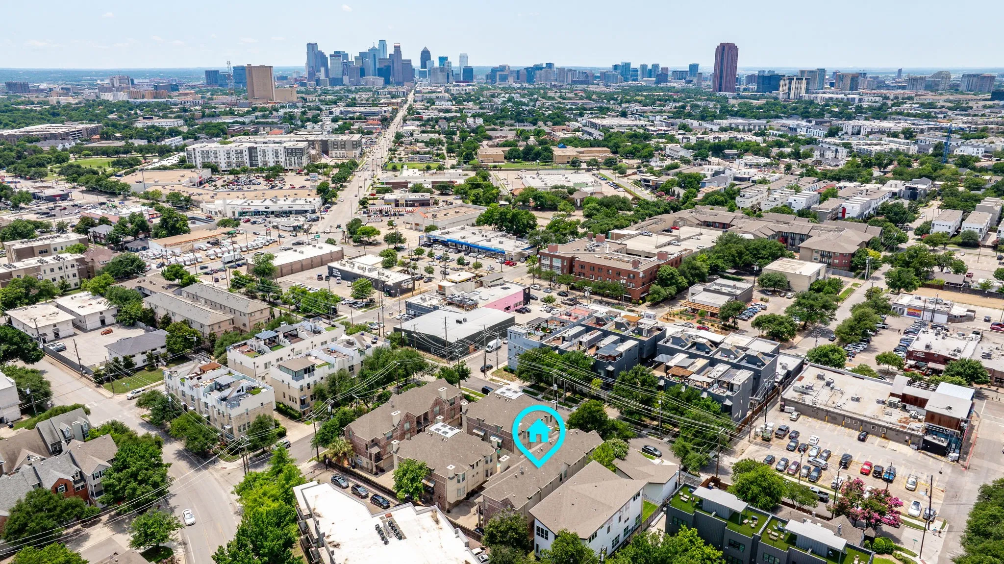 Townhouse For Sale in Dallas County , 1910 Hope Street 15, Dallas, Texas 75206, 3 Bedroom, 4 Bathroom, 2 Garage spaces, 1,758 Sqft, built in 2005, mls#21319960, Real Estate Agent in Dallas, Homes For Sale in Dallas county, Homes For Sale in Dallas, Realtor in Dallas Texas, Real Estate Brokerage Independent Realty Texas, Luminita Cordes Realtor