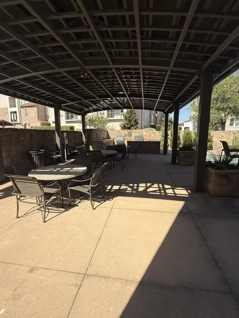 Condominium For Rent in Dallas County , 6631 Via Positano 211, Irving, Texas 75039, 2 Bedroom, 3 Bathroom, 1 Garage spaces, 1,977 Sqft, built in 2007, mls#21350488, Real Estate Agent in Irving, Homes For Rent in Dallas county, Homes For Rent in Irving, Realtor in Irving Texas, Real Estate Brokerage Independent Realty Texas, Luminita Cordes Realtor