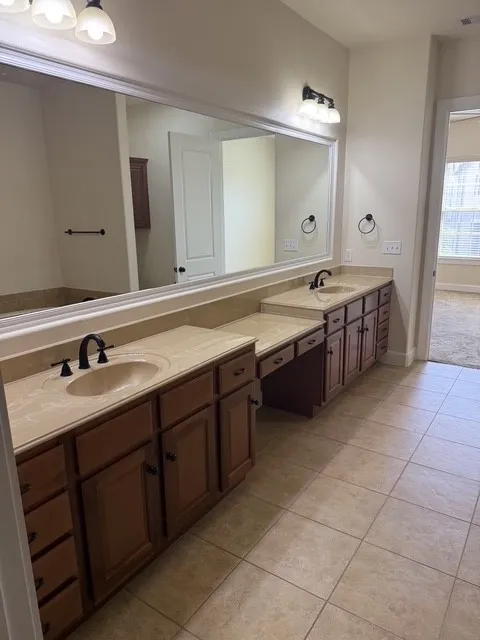 Condominium For Rent in Dallas County , 6631 Via Positano 211, Irving, Texas 75039, 2 Bedroom, 3 Bathroom, 1 Garage spaces, 1,977 Sqft, built in 2007, mls#21350488, Real Estate Agent in Irving, Homes For Rent in Dallas county, Homes For Rent in Irving, Realtor in Irving Texas, Real Estate Brokerage Independent Realty Texas, Luminita Cordes Realtor