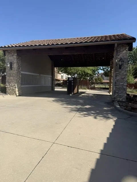 Condominium For Rent in Dallas County , 6631 Via Positano 211, Irving, Texas 75039, 2 Bedroom, 3 Bathroom, 1 Garage spaces, 1,977 Sqft, built in 2007, mls#21350488, Real Estate Agent in Irving, Homes For Rent in Dallas county, Homes For Rent in Irving, Realtor in Irving Texas, Real Estate Brokerage Independent Realty Texas, Luminita Cordes Realtor