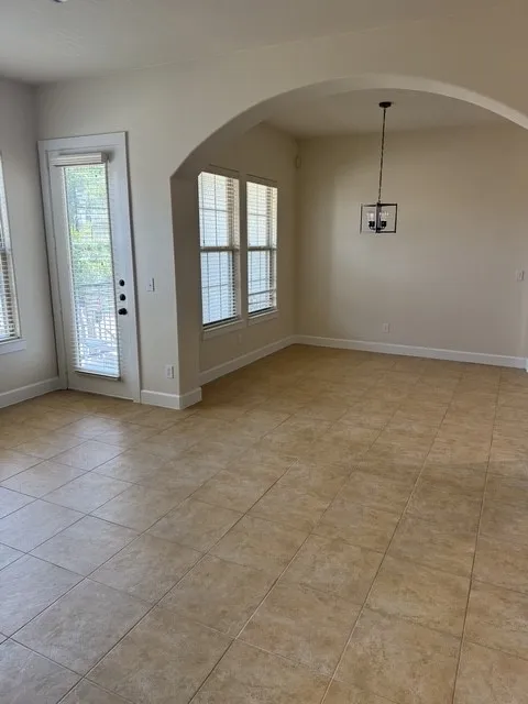 Condominium For Rent in Dallas County , 6631 Via Positano 211, Irving, Texas 75039, 2 Bedroom, 3 Bathroom, 1 Garage spaces, 1,977 Sqft, built in 2007, mls#21350488, Real Estate Agent in Irving, Homes For Rent in Dallas county, Homes For Rent in Irving, Realtor in Irving Texas, Real Estate Brokerage Independent Realty Texas, Luminita Cordes Realtor