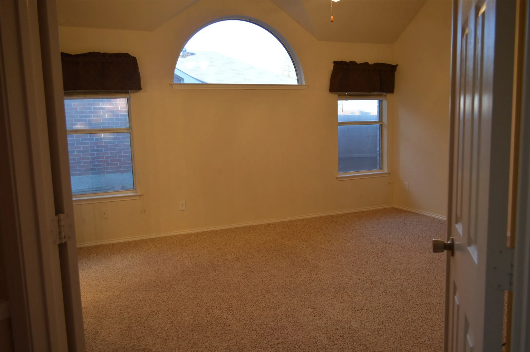 Single Family Residence For Rent in Collin County , 7512 Sonoma Valley Drive, Frisco, Texas 75035, 3 Bedroom, 2 Bathroom, 2 Garage spaces, 2,212 Sqft, built in 1997, mls#21351427, Real Estate Agent in Frisco, Homes For Rent in Collin county, Homes For Rent in Frisco, Realtor in Frisco Texas, Real Estate Brokerage Independent Realty Texas, Luminita Cordes Realtor