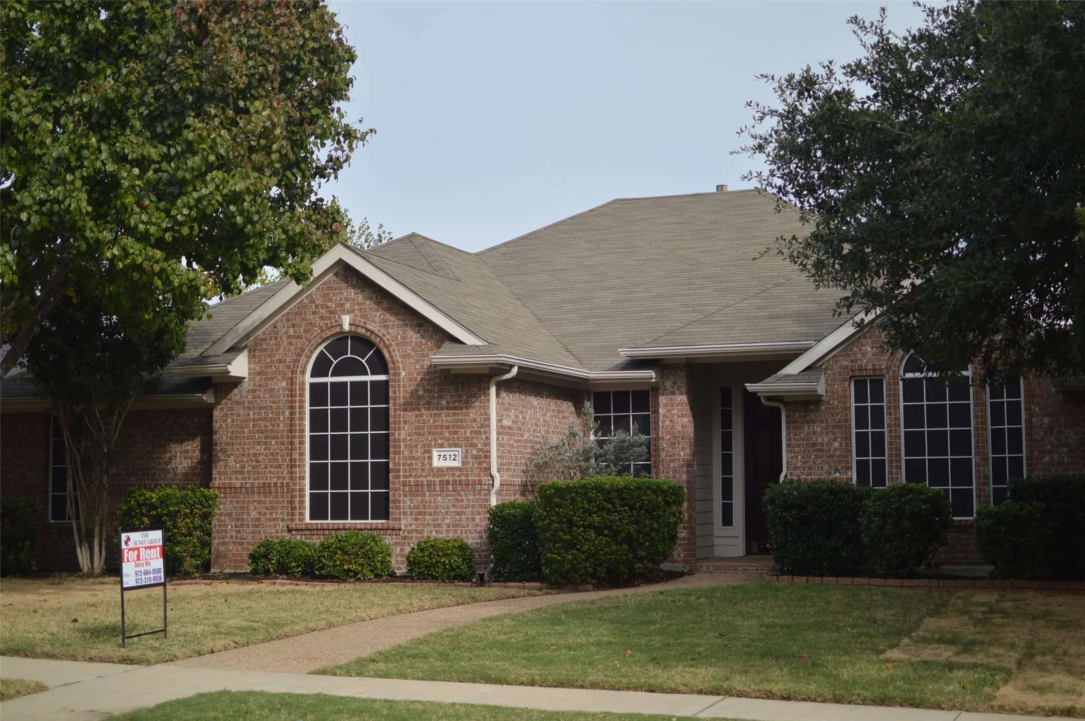 Single Family Residence For Rent in Collin County , 7512 Sonoma Valley Drive, Frisco, Texas 75035, 3 Bedroom, 2 Bathroom, 2 Garage spaces, 2,212 Sqft, built in 1997, mls#21351427, Real Estate Agent in Frisco, Homes For Rent in Collin county, Homes For Rent in Frisco, Realtor in Frisco Texas, Real Estate Brokerage Independent Realty Texas, Luminita Cordes Realtor