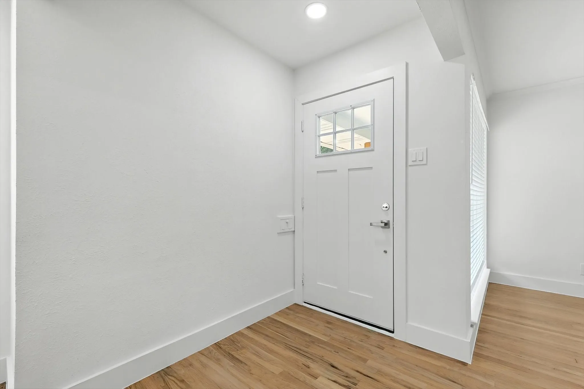 Duplex For Rent in Dallas County , 6519 Ravendale Lane, Dallas, Texas 75214, 2 Bedroom, 2 Bathroom, 2 Garage spaces, 1,061 Sqft, built in 1954, mls#21351428, Real Estate Agent in Dallas, Homes For Rent in Dallas county, Homes For Rent in Dallas, Realtor in Dallas Texas, Real Estate Brokerage Independent Realty Texas, Luminita Cordes Realtor