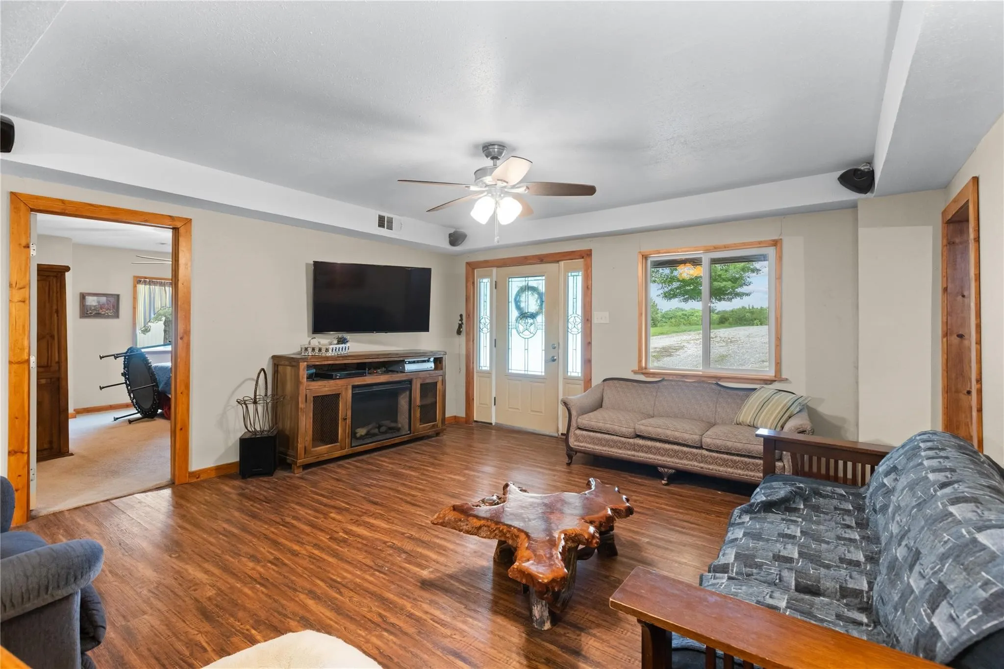 Single Family Residence For Sale in Fannin County , 1229 County Road 3105 37acres, Bonham, Texas 75418, 0, 0, Garage spaces, 4,680 Sqft, built in 2001, mls#21351355, Real Estate Agent in Bonham, Homes For Sale in Fannin county, Homes For Sale in Bonham, Realtor in Bonham Texas, Real Estate Brokerage Independent Realty Texas, Luminita Cordes Realtor