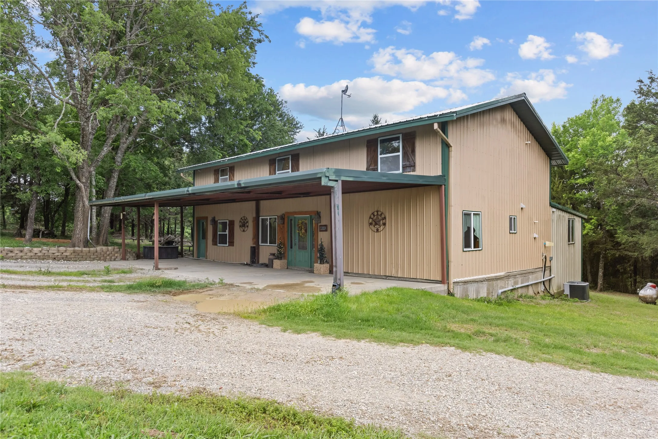 Single Family Residence For Sale in Fannin County , 1229 County Road 3105 37acres, Bonham, Texas 75418, 0, 0, Garage spaces, 4,680 Sqft, built in 2001, mls#21351355, Real Estate Agent in Bonham, Homes For Sale in Fannin county, Homes For Sale in Bonham, Realtor in Bonham Texas, Real Estate Brokerage Independent Realty Texas, Luminita Cordes Realtor