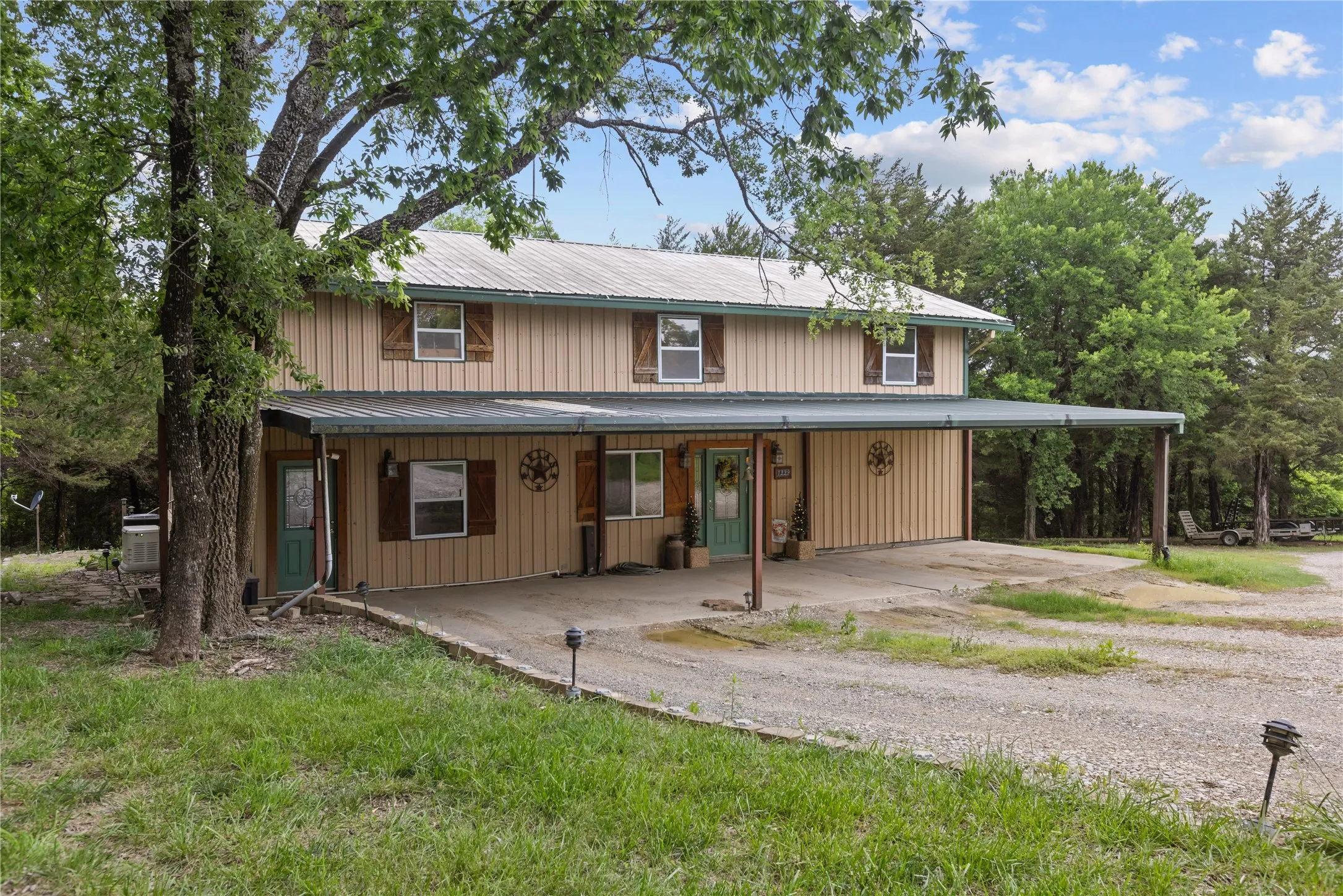 Single Family Residence For Sale in Fannin County , 1229 County Road 3105 37acres, Bonham, Texas 75418, 0, 0, Garage spaces, 4,680 Sqft, built in 2001, mls#21351355, Real Estate Agent in Bonham, Homes For Sale in Fannin county, Homes For Sale in Bonham, Realtor in Bonham Texas, Real Estate Brokerage Independent Realty Texas, Luminita Cordes Realtor