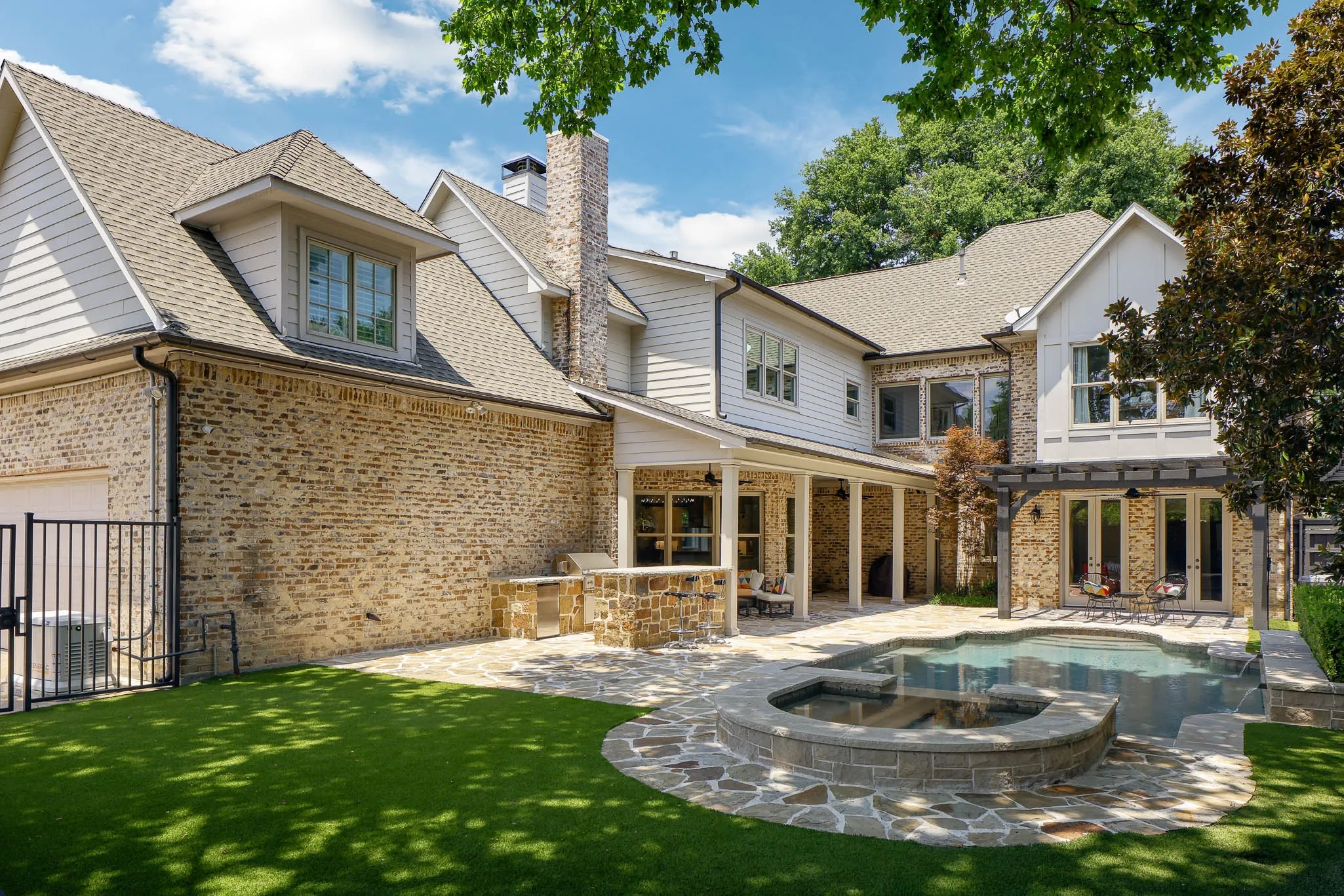 Single Family Residence For Sale in Dallas County , 7820 Bryn Mawr Drive, Dallas, Texas 75225, 6 Bedroom, 7 Bathroom, 2 Garage spaces, 5,486 Sqft, built in 2006, mls#21349404, Real Estate Agent in Dallas, Homes For Sale in Dallas county, Homes For Sale in Dallas, Realtor in Dallas Texas, Real Estate Brokerage Independent Realty Texas, Luminita Cordes Realtor