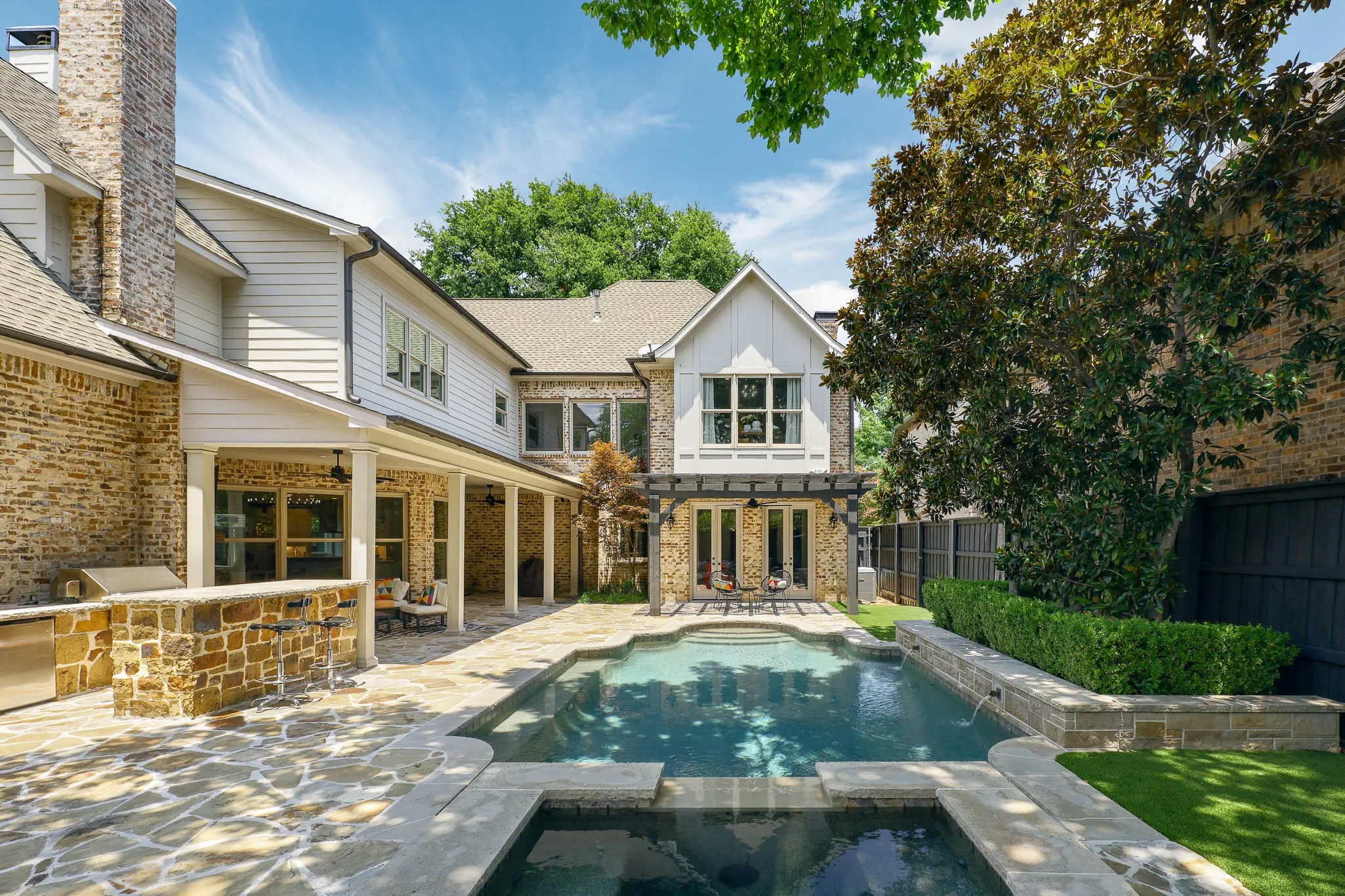Single Family Residence For Sale in Dallas County , 7820 Bryn Mawr Drive, Dallas, Texas 75225, 6 Bedroom, 7 Bathroom, 2 Garage spaces, 5,486 Sqft, built in 2006, mls#21349404, Real Estate Agent in Dallas, Homes For Sale in Dallas county, Homes For Sale in Dallas, Realtor in Dallas Texas, Real Estate Brokerage Independent Realty Texas, Luminita Cordes Realtor