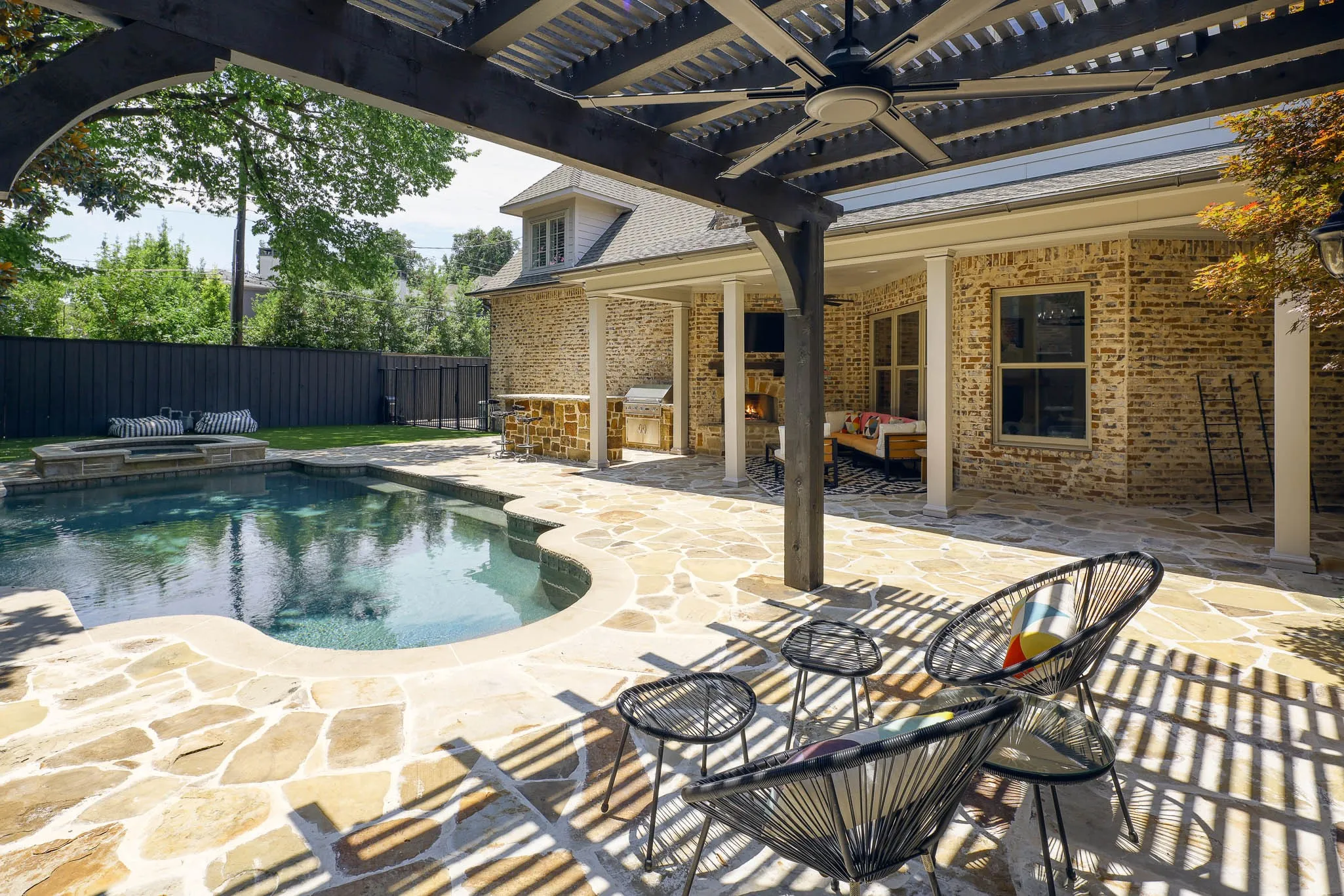 Single Family Residence For Sale in Dallas County , 7820 Bryn Mawr Drive, Dallas, Texas 75225, 6 Bedroom, 7 Bathroom, 2 Garage spaces, 5,486 Sqft, built in 2006, mls#21349404, Real Estate Agent in Dallas, Homes For Sale in Dallas county, Homes For Sale in Dallas, Realtor in Dallas Texas, Real Estate Brokerage Independent Realty Texas, Luminita Cordes Realtor