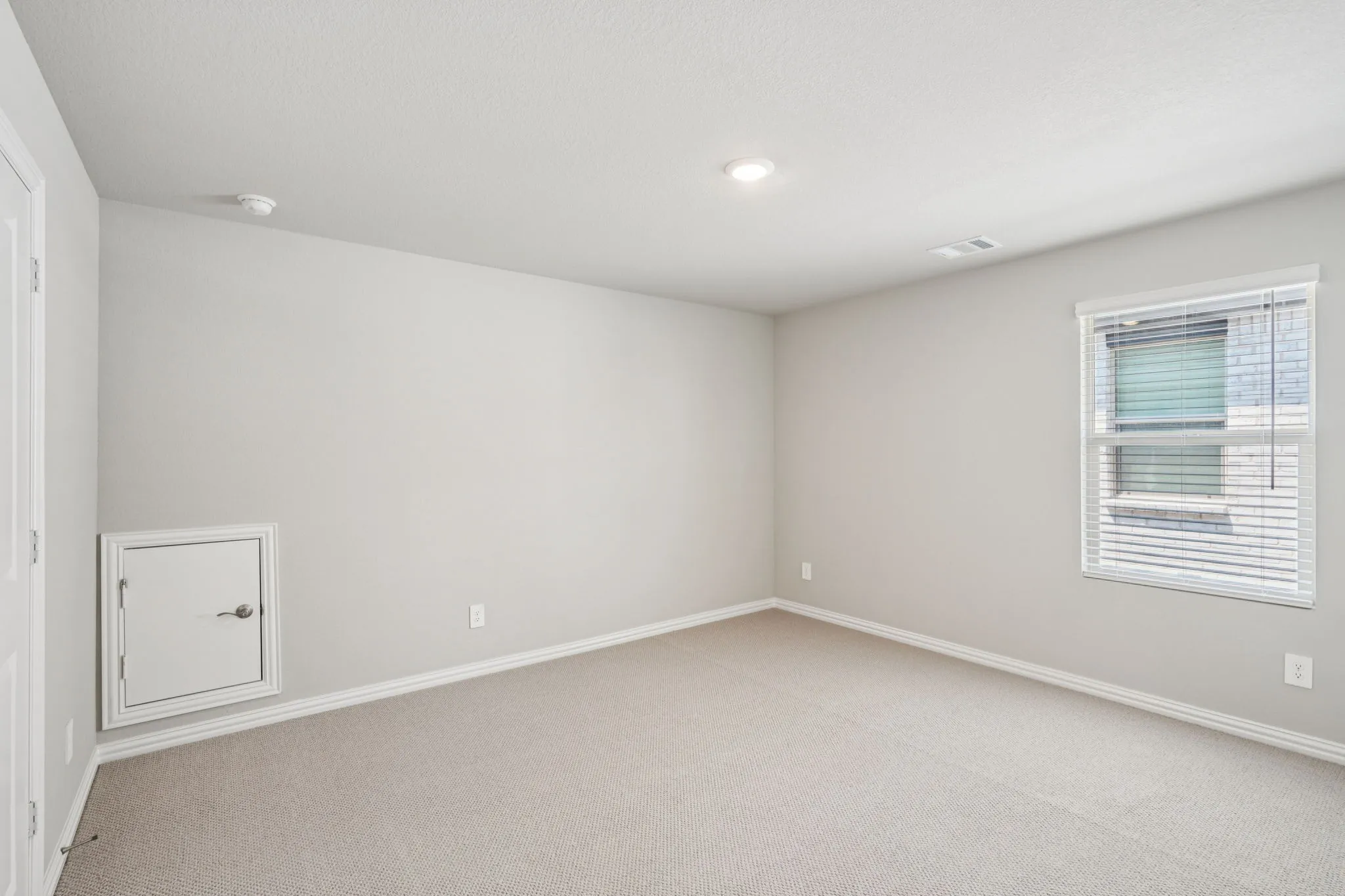Photo is not of the actual home, but is an inspirational photo of builder’s model home and may depict options, furnishings, and/or decorator features that are not included.
