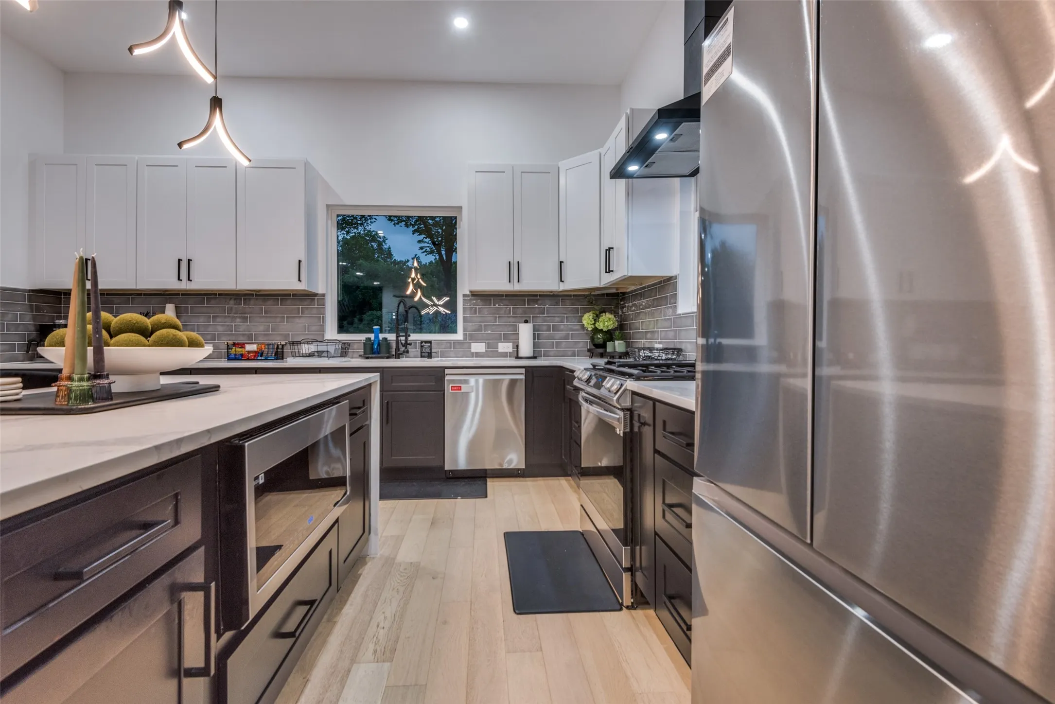Single Family Residence For Rent in Dallas County , 1904 Pollard Street, Dallas, Texas 75208, 3 Bedroom, 4 Bathroom, 2 Garage spaces, 2,484 Sqft, built in 2022, mls#21346963, Real Estate Agent in Dallas, Homes For Rent in Dallas county, Homes For Rent in Dallas, Realtor in Dallas Texas, Real Estate Brokerage Independent Realty Texas, Luminita Cordes Realtor