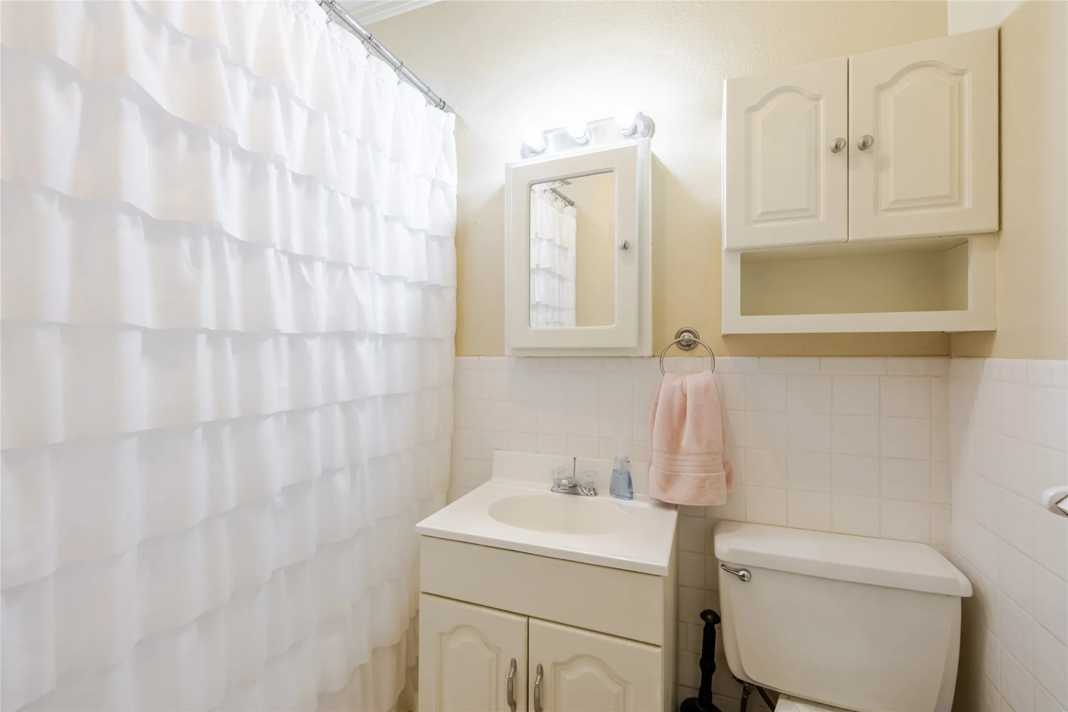 Single Family Residence For Sale in Eastland County , 1308 W 14th Street, Cisco, Texas 76437, 4 Bedroom, 3 Bathroom, Garage spaces, 2,646 Sqft, built in 1980, mls#21350528, Real Estate Agent in Cisco, Homes For Sale in Eastland county, Homes For Sale in Cisco, Realtor in Cisco Texas, Real Estate Brokerage Independent Realty Texas, Luminita Cordes Realtor