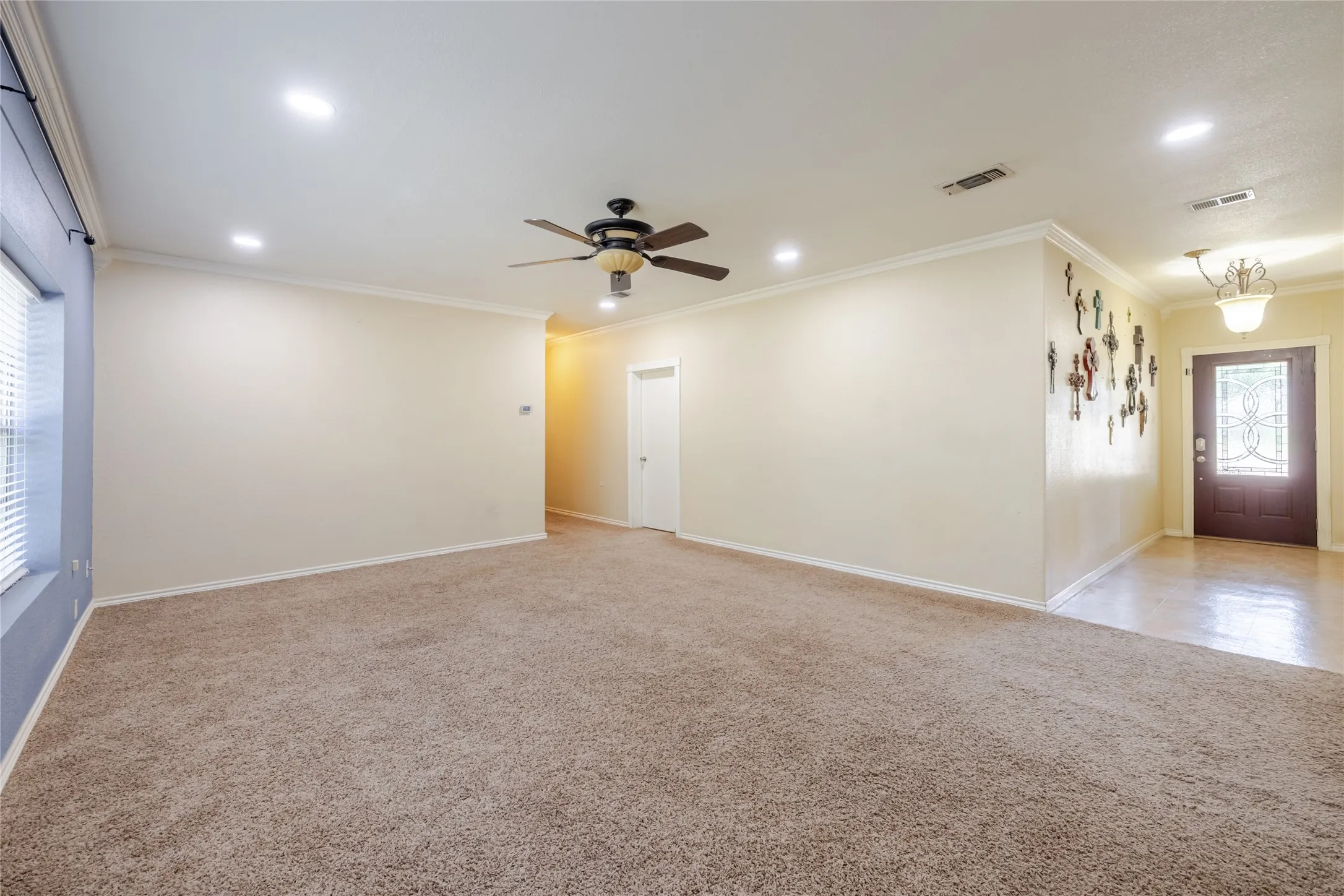 Single Family Residence For Sale in Eastland County , 1308 W 14th Street, Cisco, Texas 76437, 4 Bedroom, 3 Bathroom, Garage spaces, 2,646 Sqft, built in 1980, mls#21350528, Real Estate Agent in Cisco, Homes For Sale in Eastland county, Homes For Sale in Cisco, Realtor in Cisco Texas, Real Estate Brokerage Independent Realty Texas, Luminita Cordes Realtor