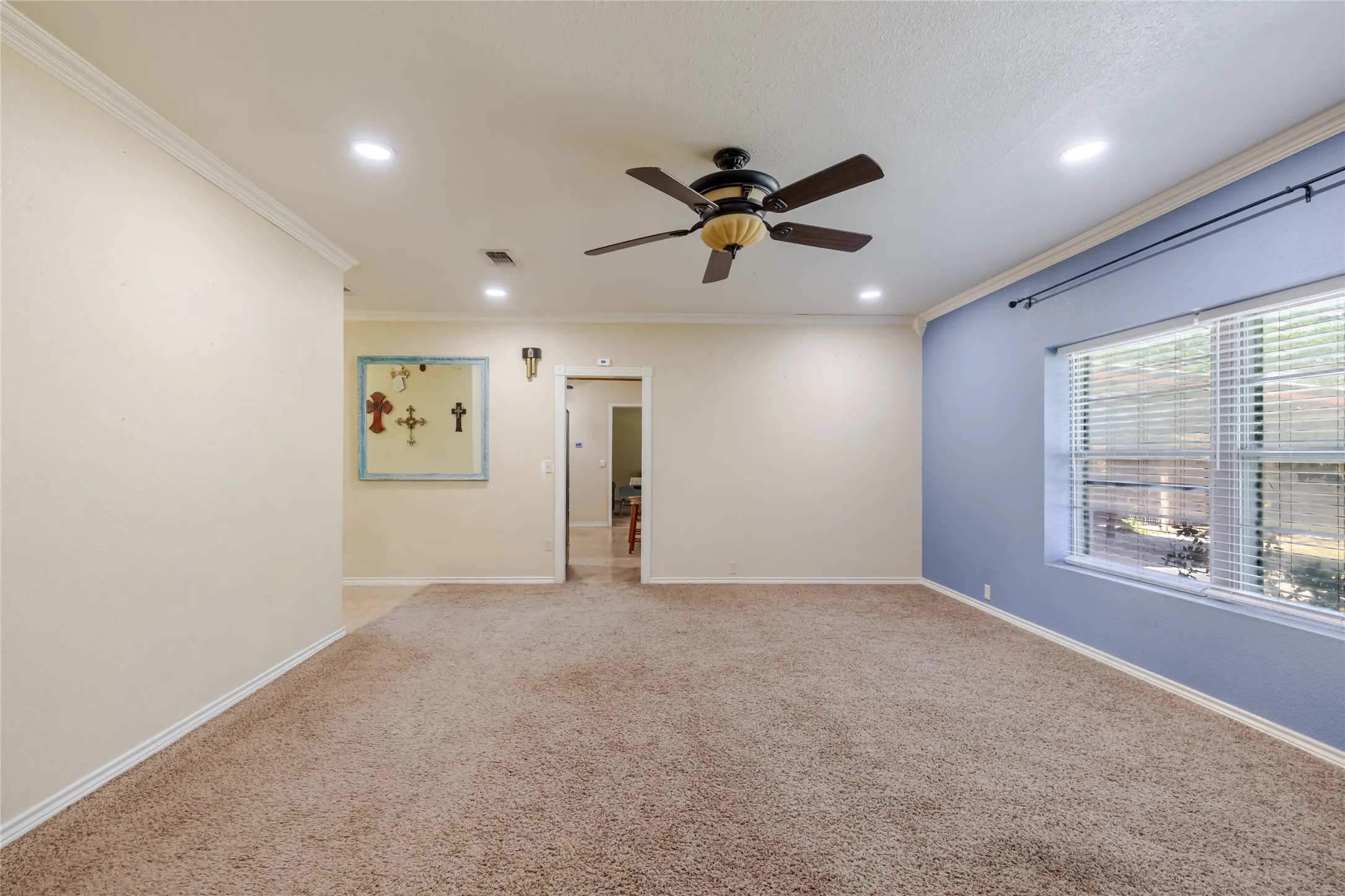 Single Family Residence For Sale in Eastland County , 1308 W 14th Street, Cisco, Texas 76437, 4 Bedroom, 3 Bathroom, Garage spaces, 2,646 Sqft, built in 1980, mls#21350528, Real Estate Agent in Cisco, Homes For Sale in Eastland county, Homes For Sale in Cisco, Realtor in Cisco Texas, Real Estate Brokerage Independent Realty Texas, Luminita Cordes Realtor