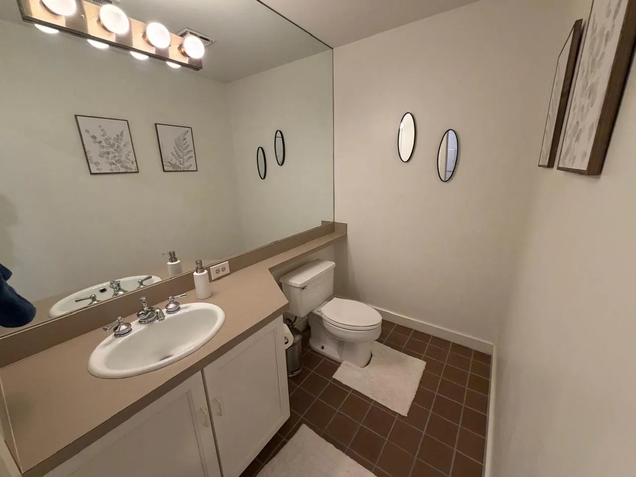 Townhouse For Rent in Tarrant County , 2633 Mccart Avenue, Fort Worth, Texas 76110, 2 Bedrooms, 3 Bathrooms, 2 Garage spaces, 1,680 Sqft, built in 1983, Price $2,500, mls#21351453, Real Estate Agent in Fort Worth, Homes For Rent in Tarrant county, Homes For Rent in Fort Worth, Realtor in Fort Worth Texas, Real Estate Brokerage Independent Realty Texas, Luminita Cordes Realtor
