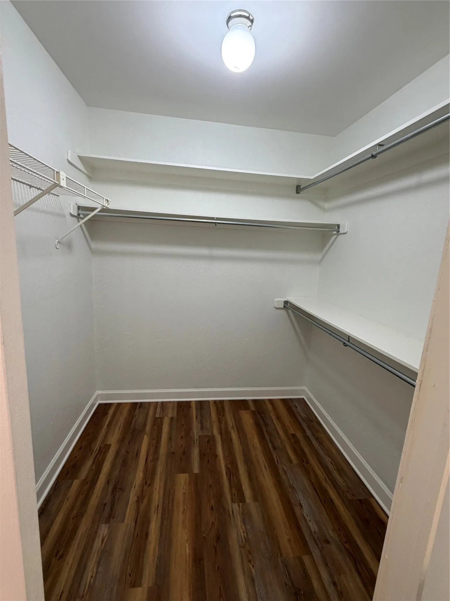 Townhouse For Rent in Collin County , 17715 Windflower Way 107, Dallas, Texas 75252, 3 Bedroom, 3 Bathroom, 2 Garage spaces, 2,374 Sqft, built in 1985, mls#21351454, Real Estate Agent in Dallas, Homes For Rent in Collin county, Homes For Rent in Dallas, Realtor in Dallas Texas, Real Estate Brokerage Independent Realty Texas, Luminita Cordes Realtor